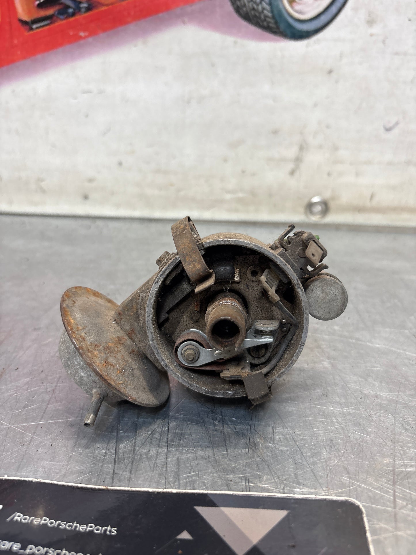 Porsche 924 ignition distributor, used 0231170202 / 047905205B