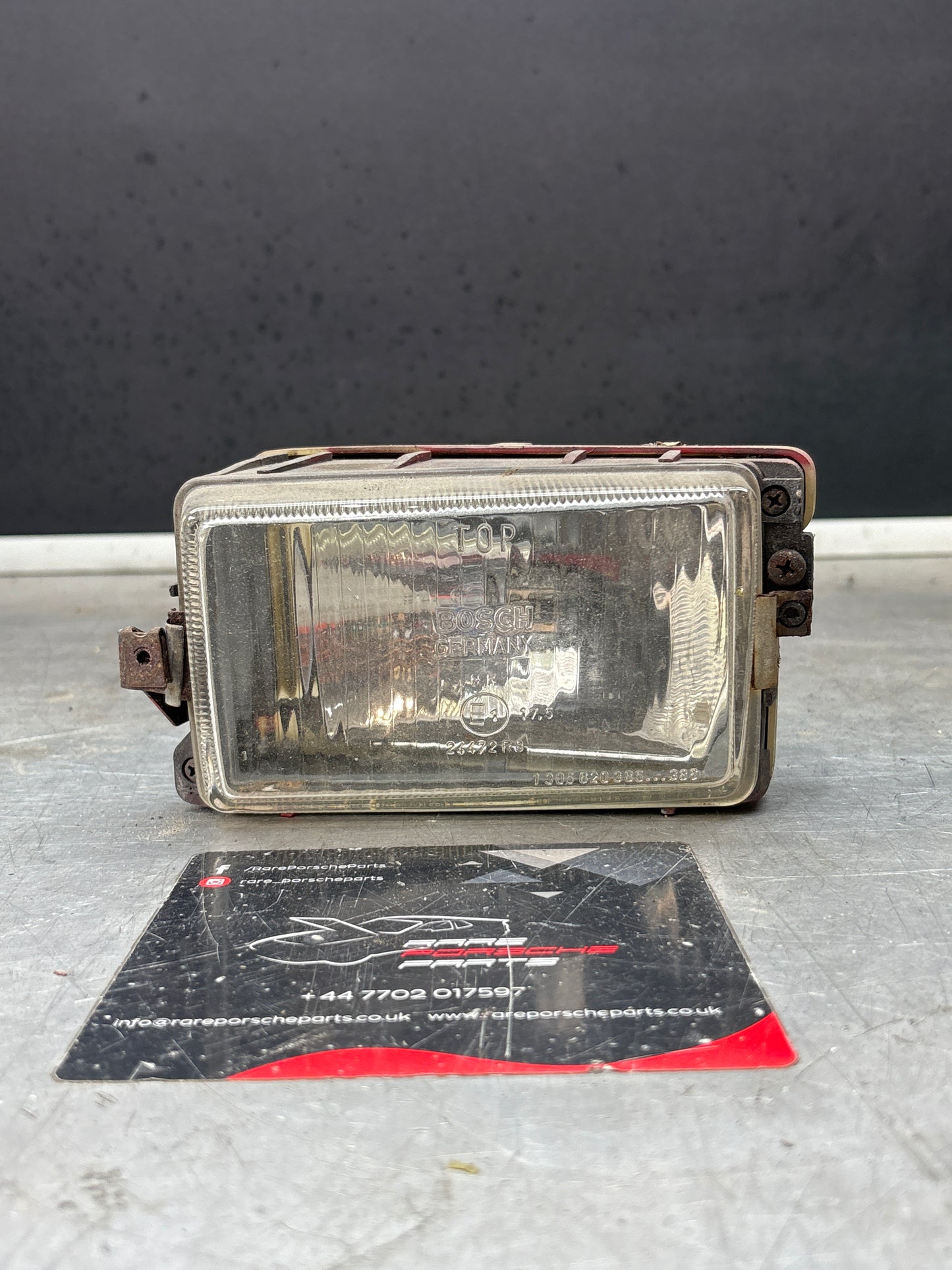Porsche 928 Bosch headlight high beam, right 0306403002 / 92863141400
