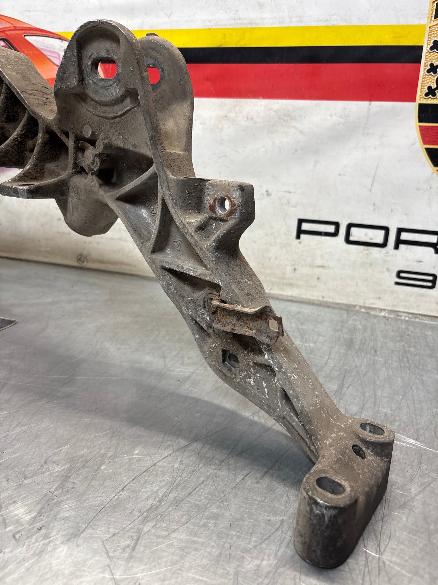 Porsche 928 4.7 S2 Rear Subframe 92833113117, used