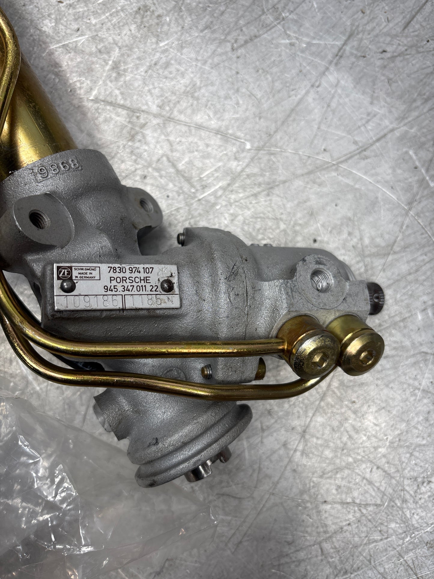 Porsche 924S, 944, 968 Power steering rack, RHD 94534701122, refurbished