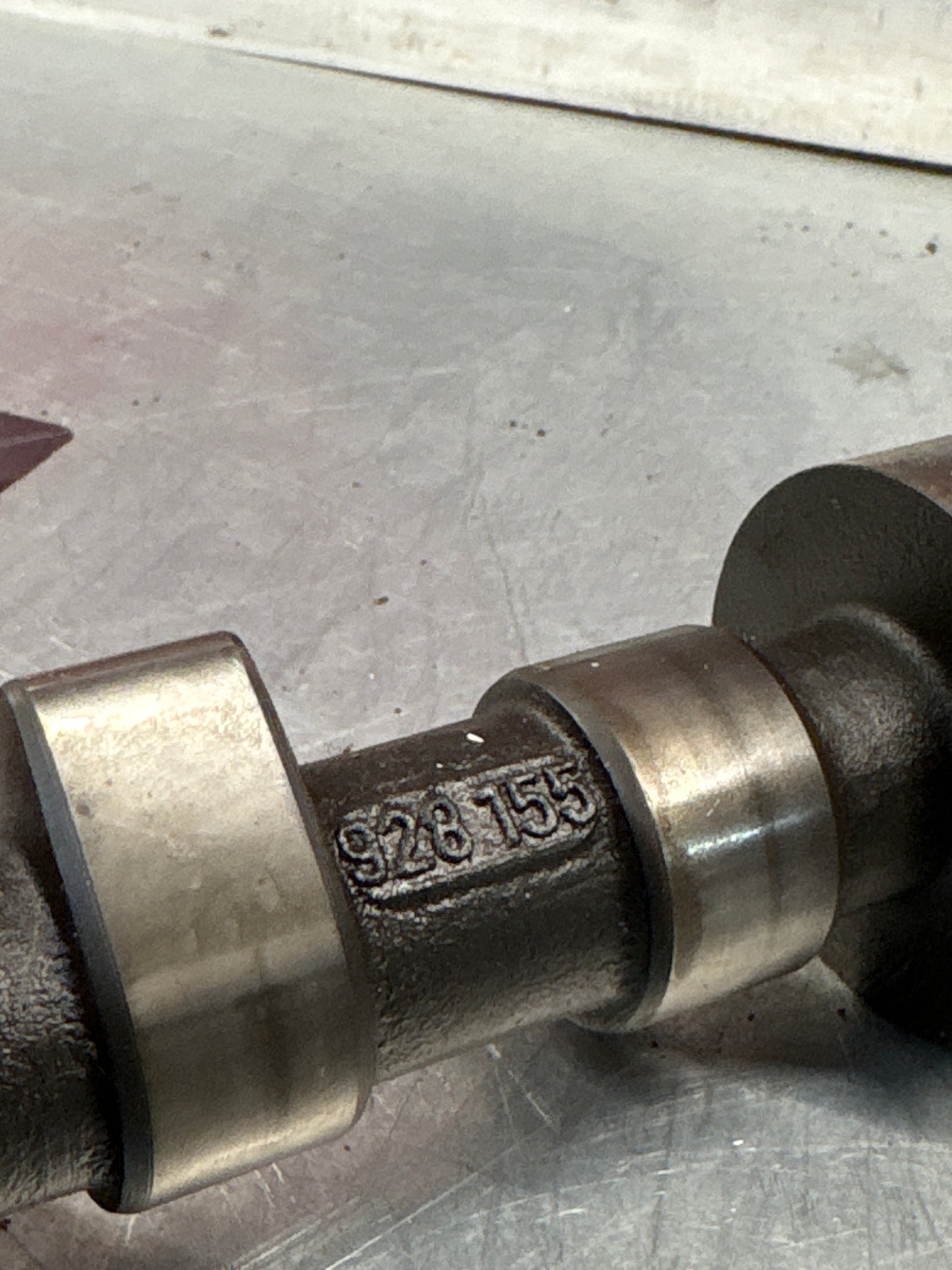 Porsche 928 cam shaft, unknown part number used