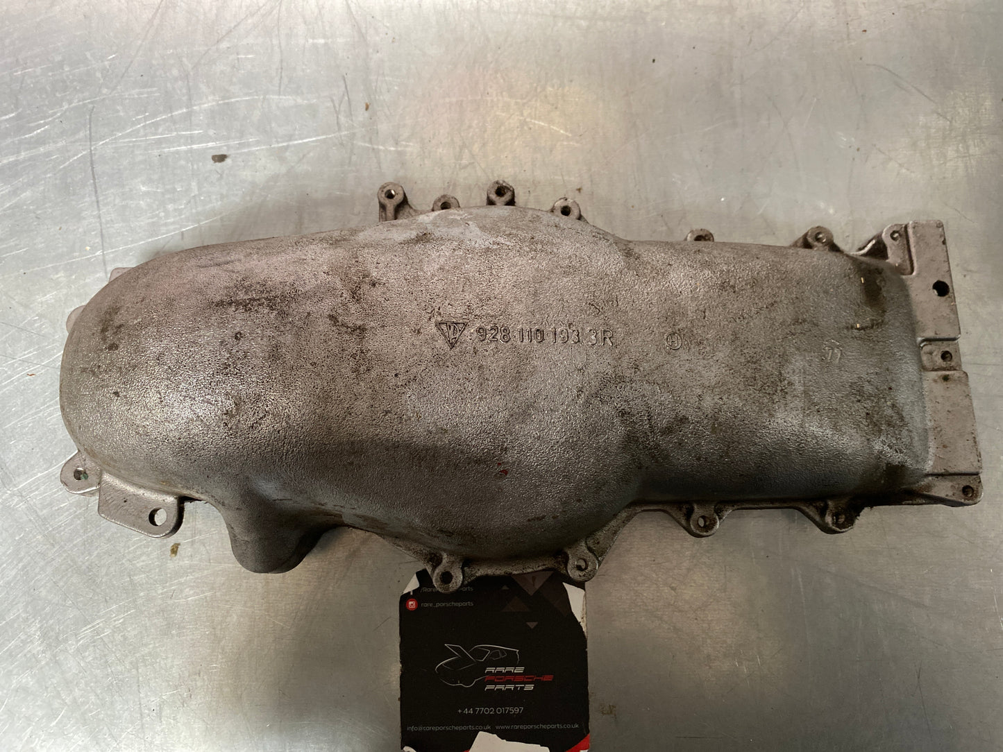 Porsche 928 throttle body, used 9281101933R / 0438120049