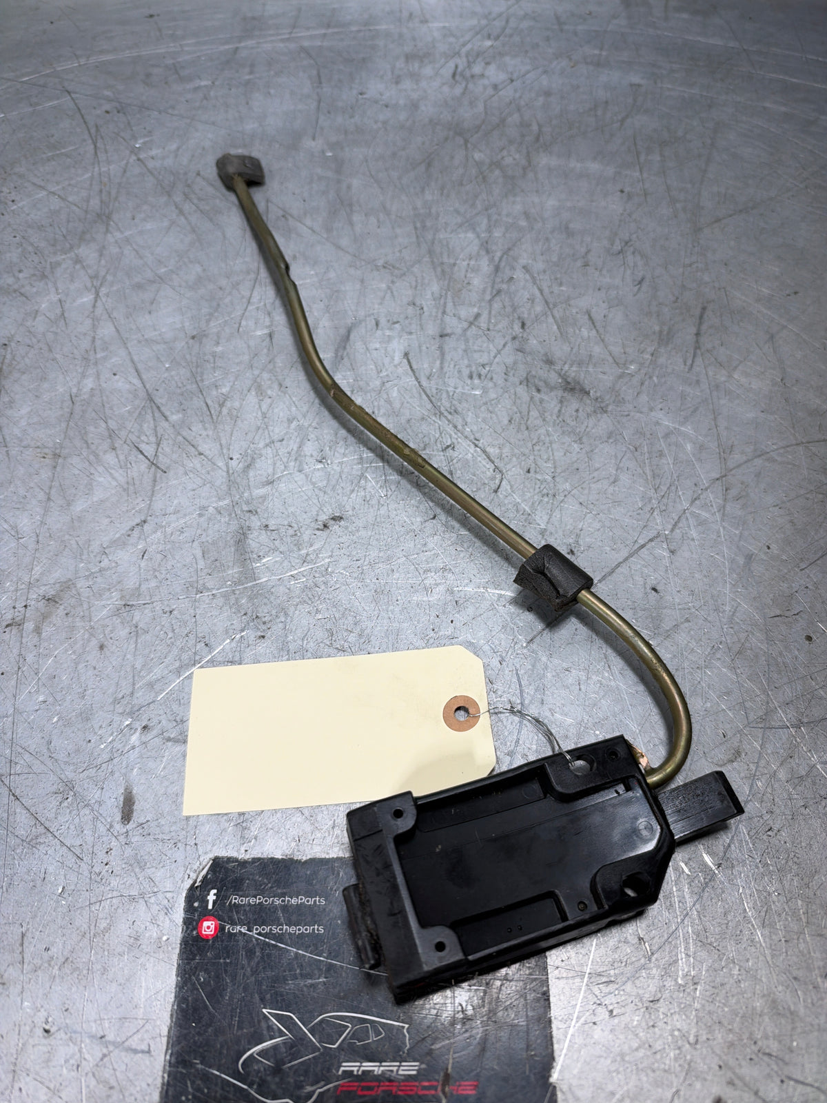 Porsche 924 944 early targa, sunroof lift mechanism right side O/S, Used, -85.5 94456494101 / 94456494100