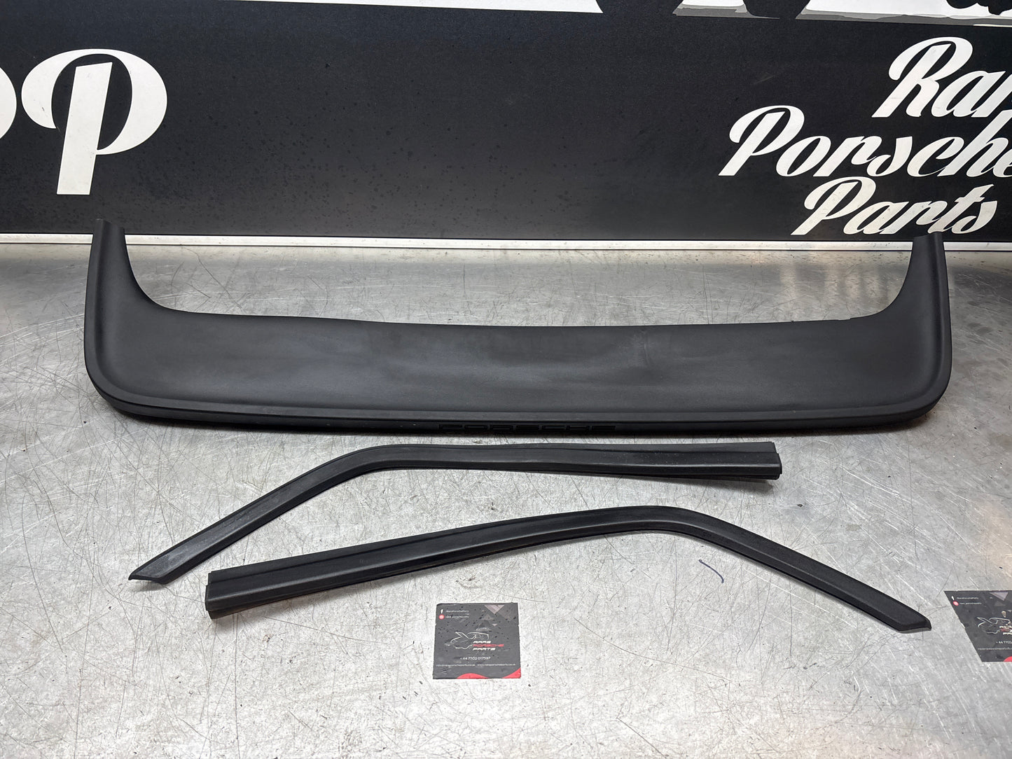 Porsche 944 rear boot rubber spoiler used 937512555
