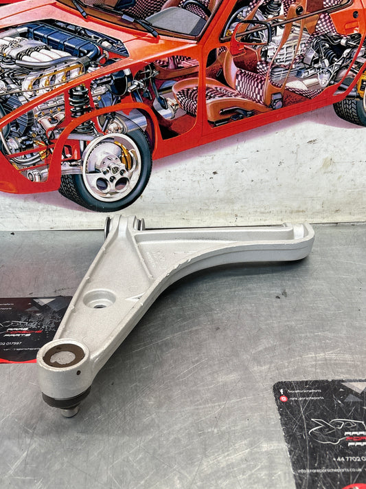 Porsche 944 Front right control arm, refurbished 95134115000