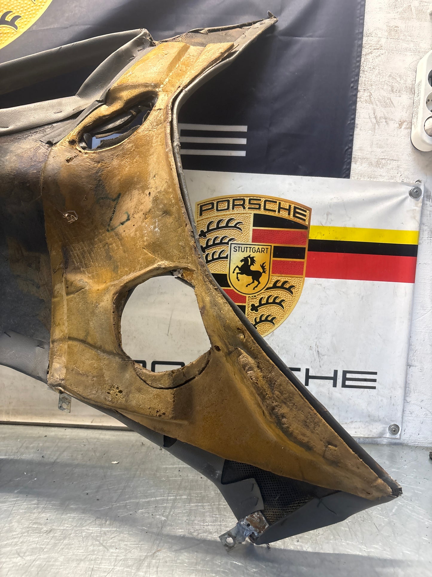 Porsche 928 right side lower side trim panel, grey used 92855502257