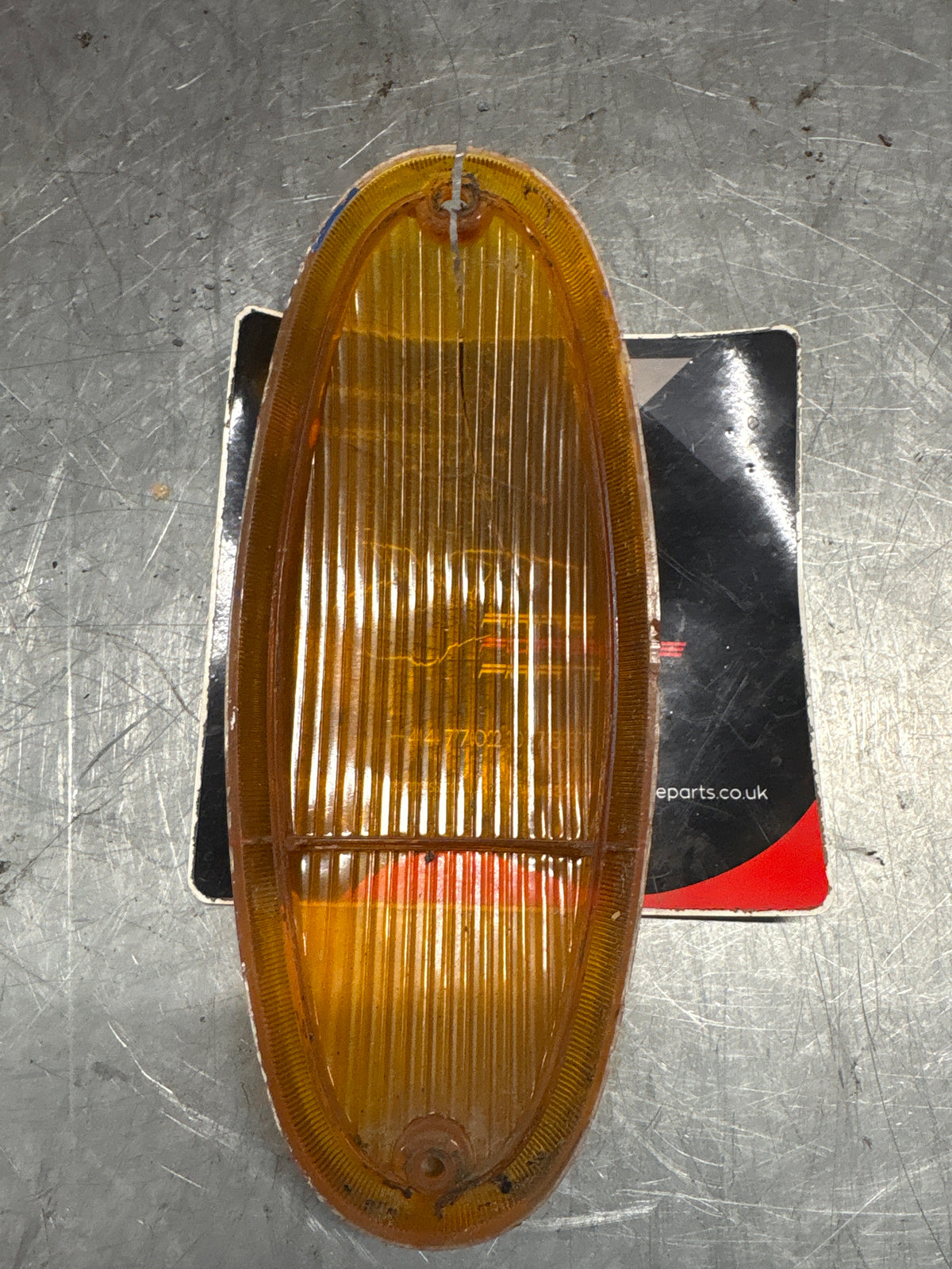 Porsche 914 indicator lense, used cracked 91463193411