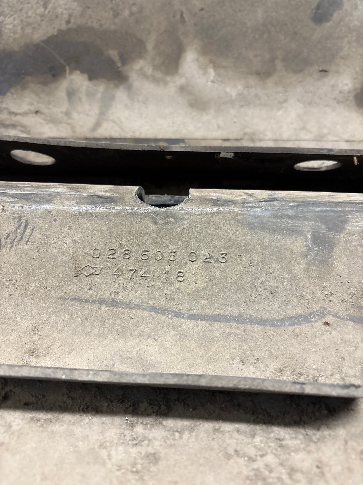 Porsche 928S rear bumper, used 92850502303 / 474181