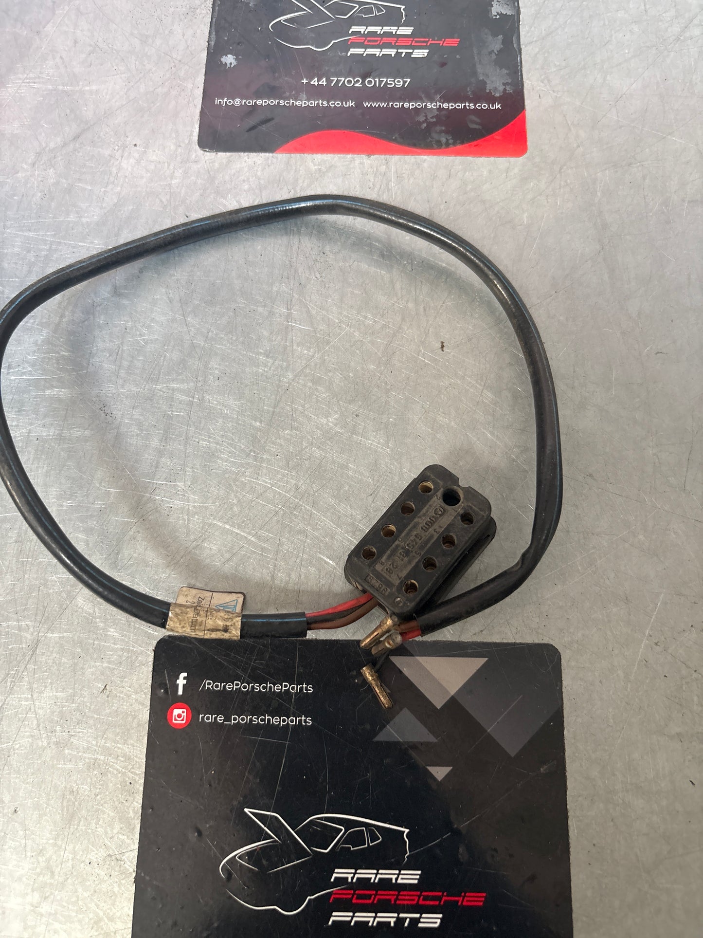 Porsche 964 seat harness, used 944624112000