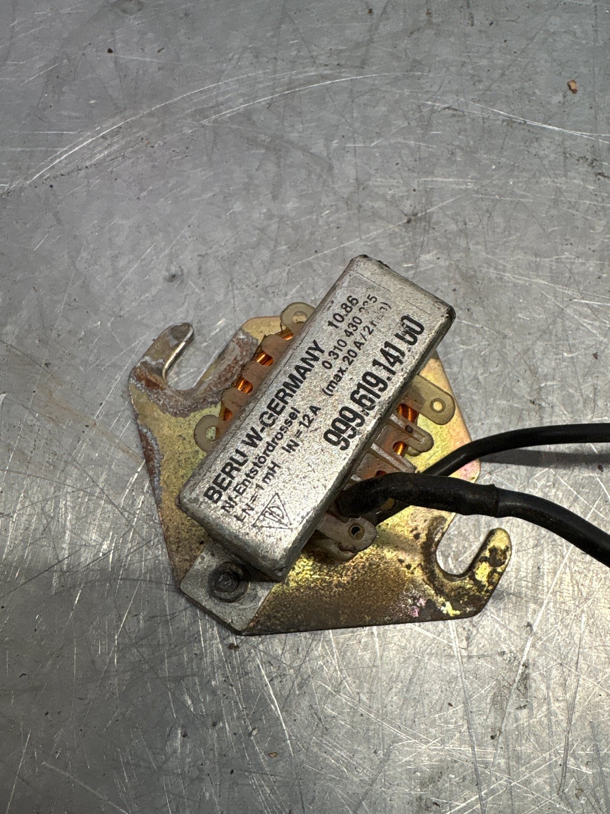 Porsche 928 radio interference suppressor, used 99961914100