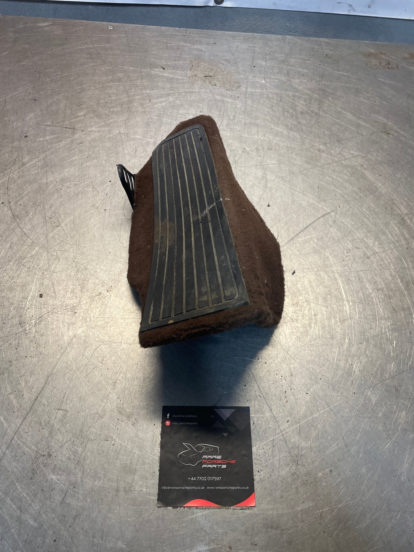 Porsche 928 brown foot rest, used