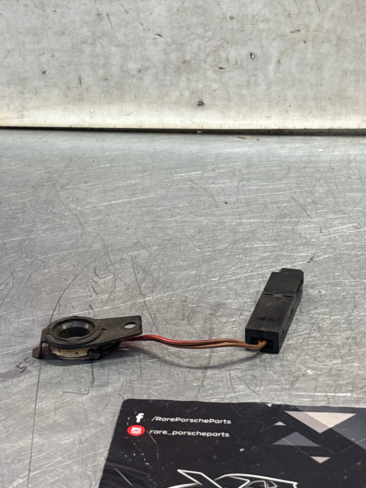 Porsche 928 door central locking pulse generator, used 92863713700