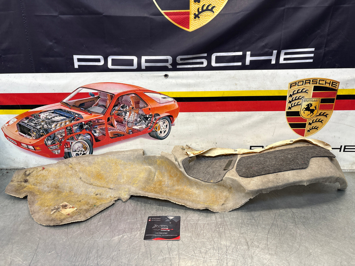 Porsche 924/944 -85.5 rear left side trim carpet, white, 944555083, used