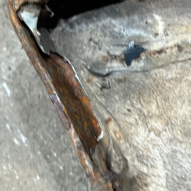 Porsche 944, early front left wing, in need of repair