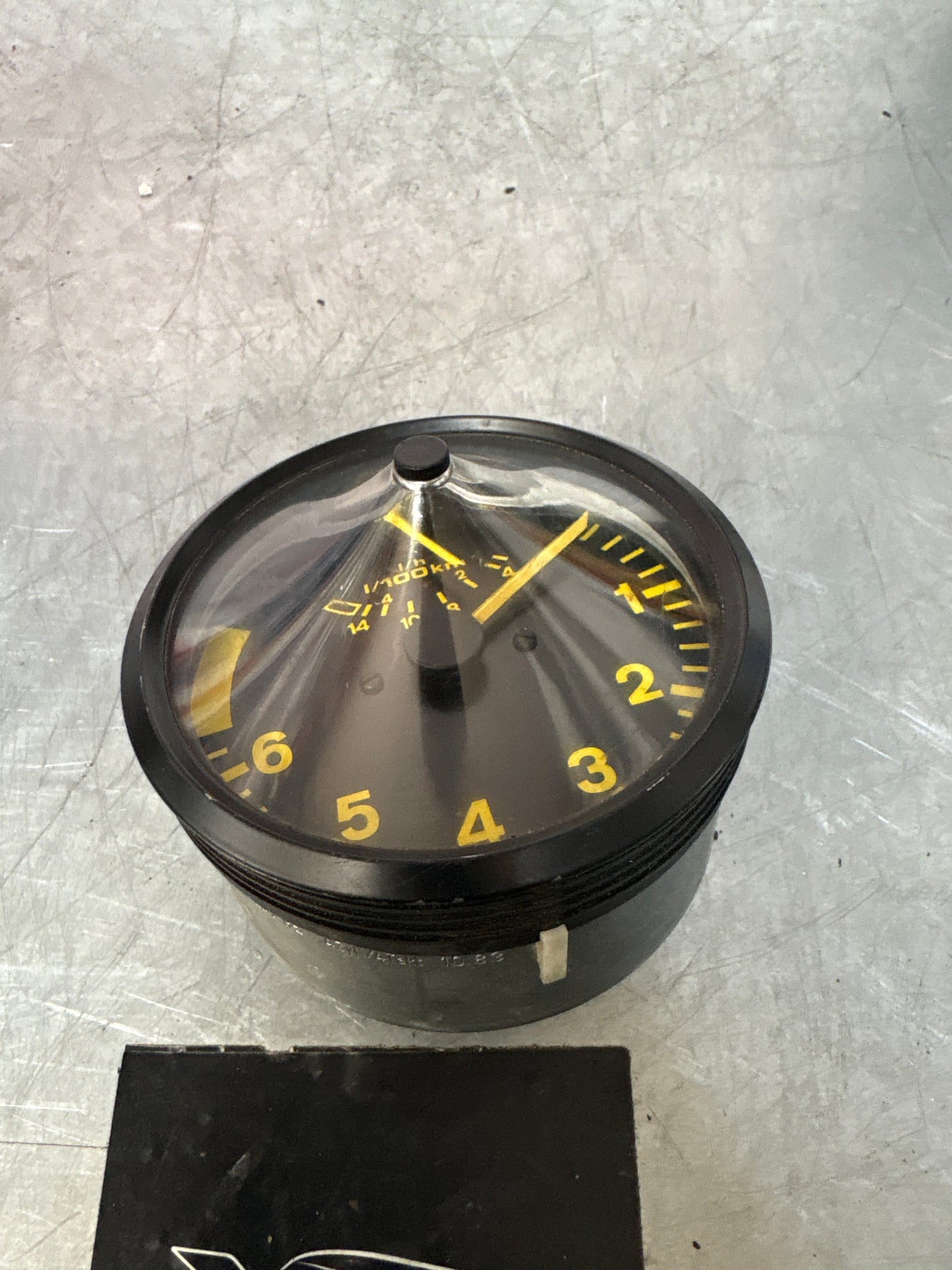 Porsche 944 Rev counter, used 94464120501