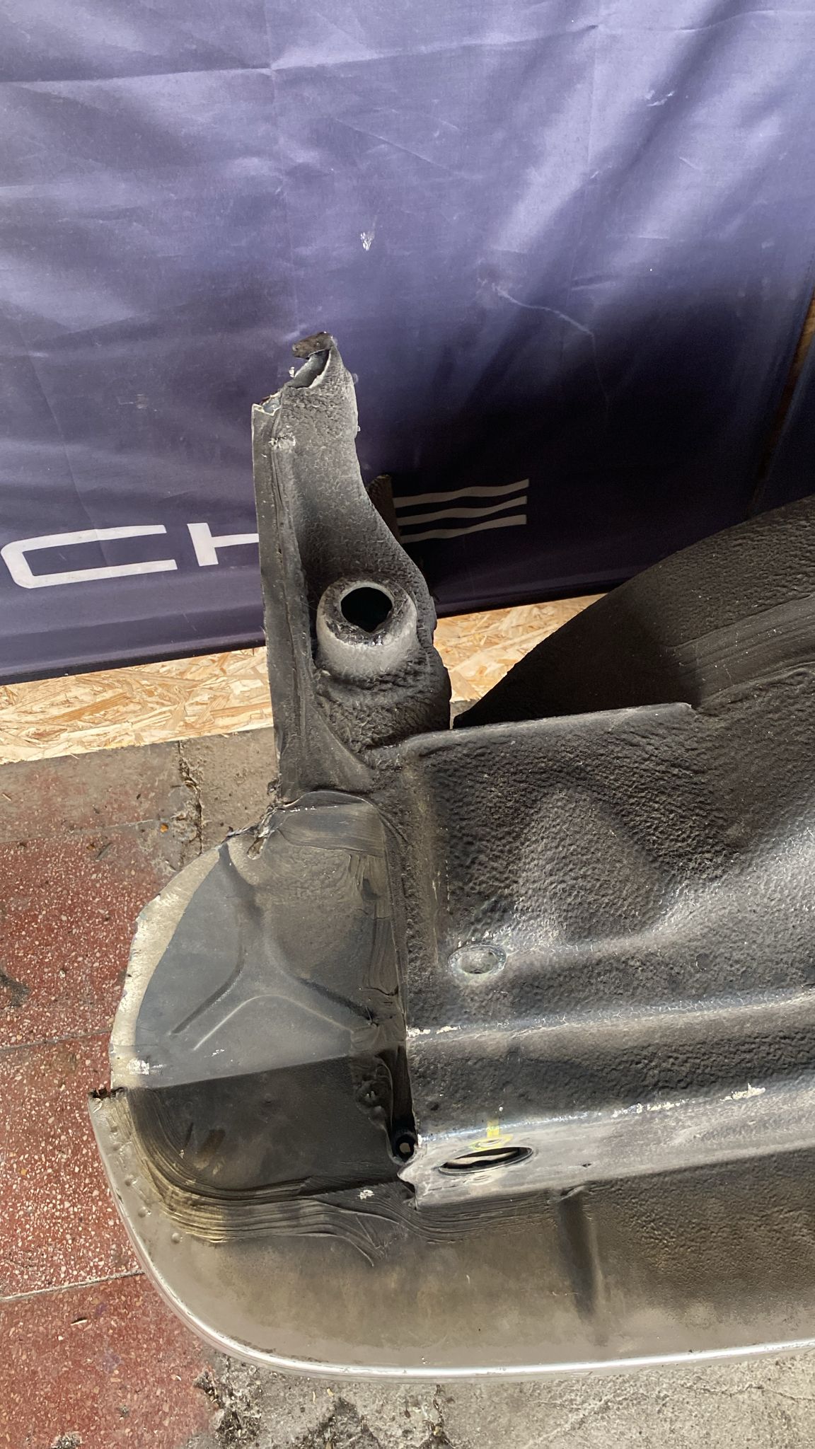 Porsche 944 complete rear cut used, 94450303701