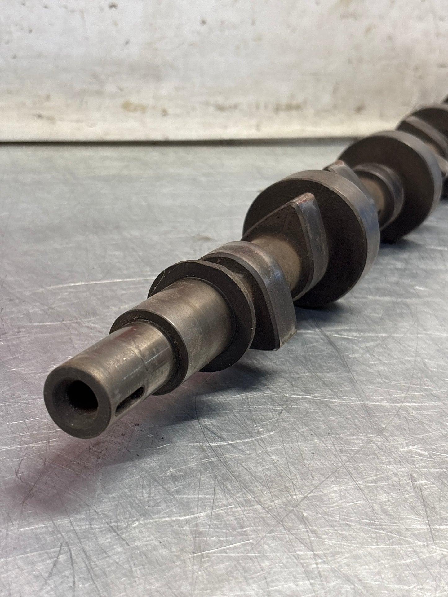 Porsche 928 cam shaft, used 9281052030R