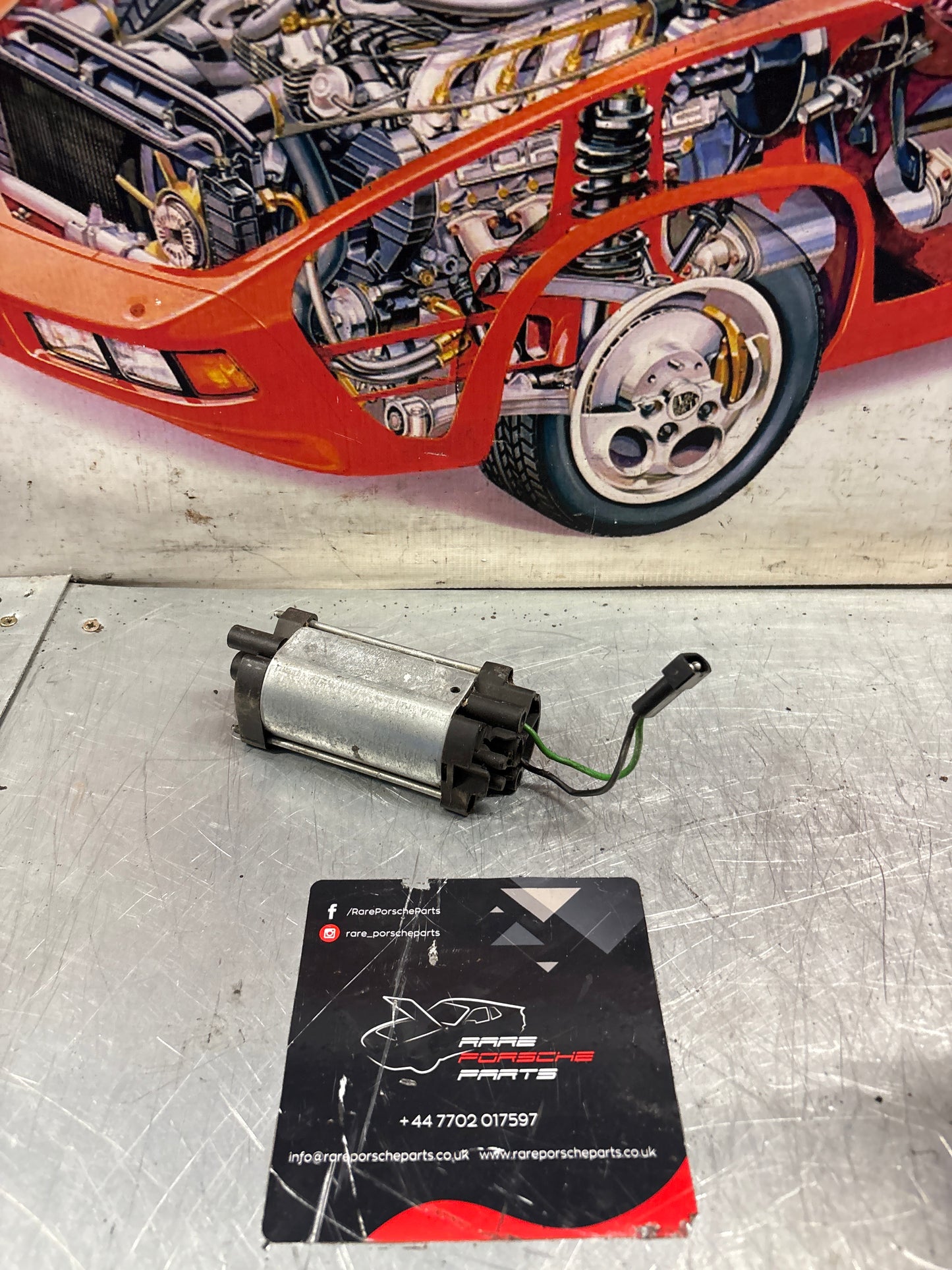 Porsche 911 964 / 944 / 968 convertible roof motor, used 91162411700