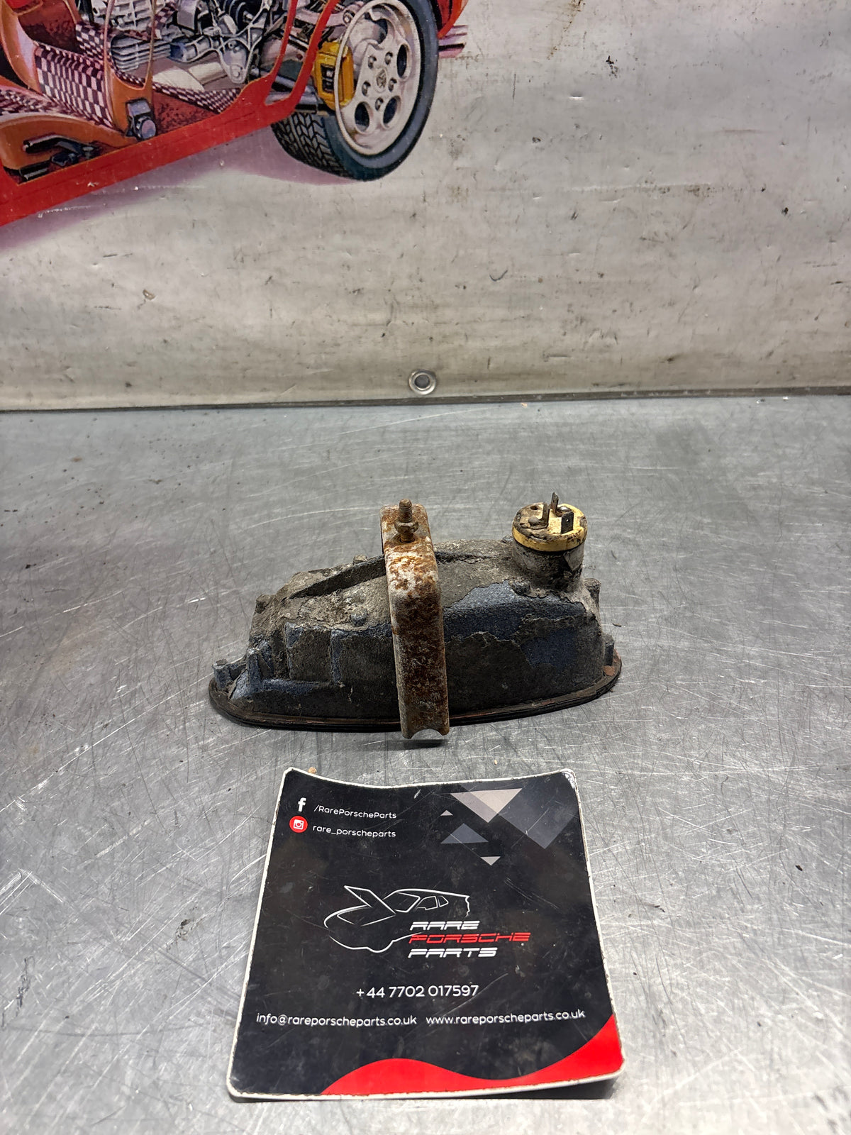 Porsche 914 indicator housing, used 91463140111