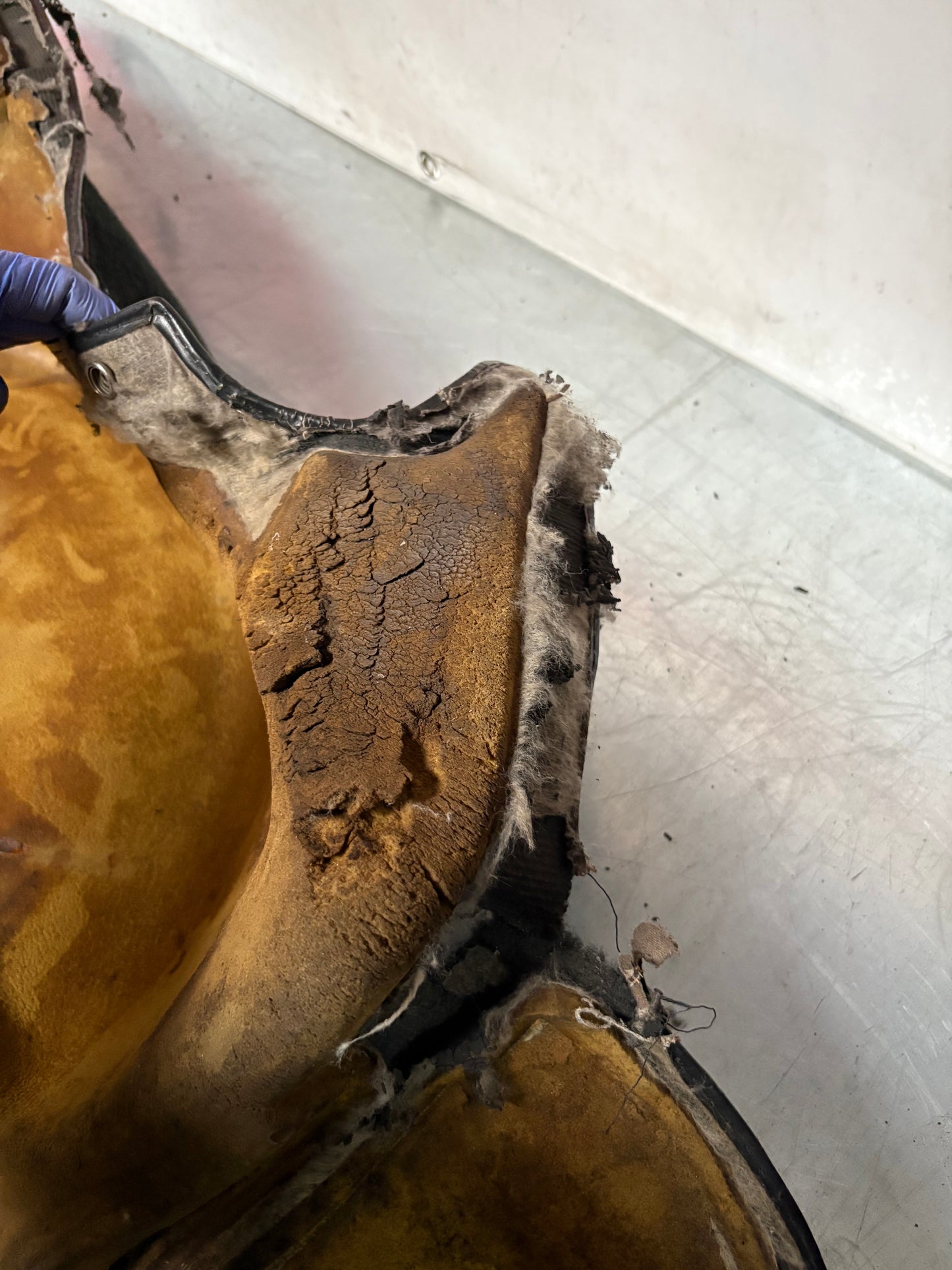 Porsche 944 from 85.5 black boot carpet 94555506303 used
