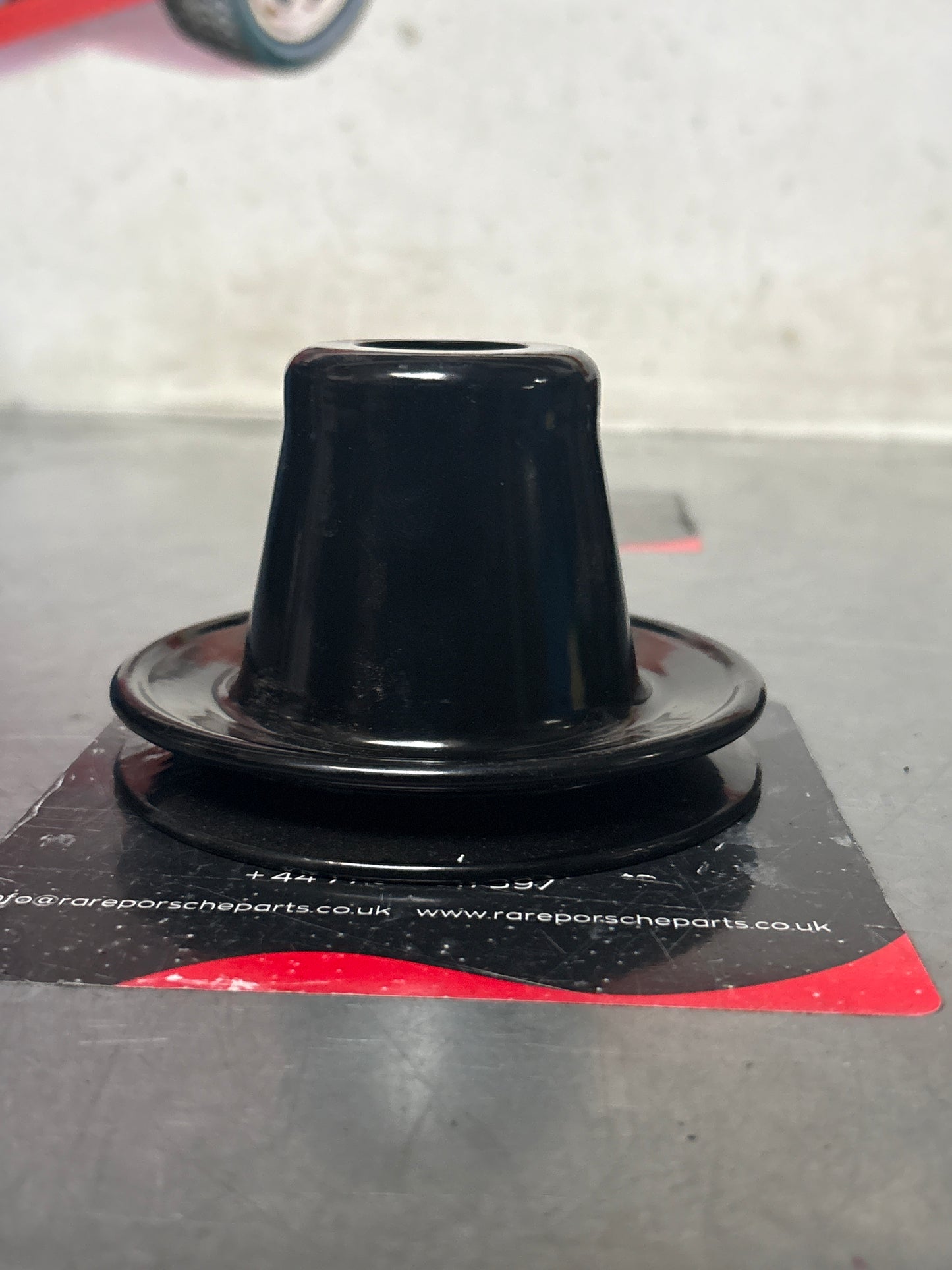 Porsche 944 S2 Engine pulley for power steering refurbished, powder coated 94410221403