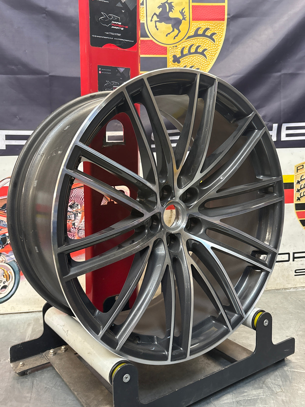 Porsche Macan Turbo rim, refurbished 95B601025DN