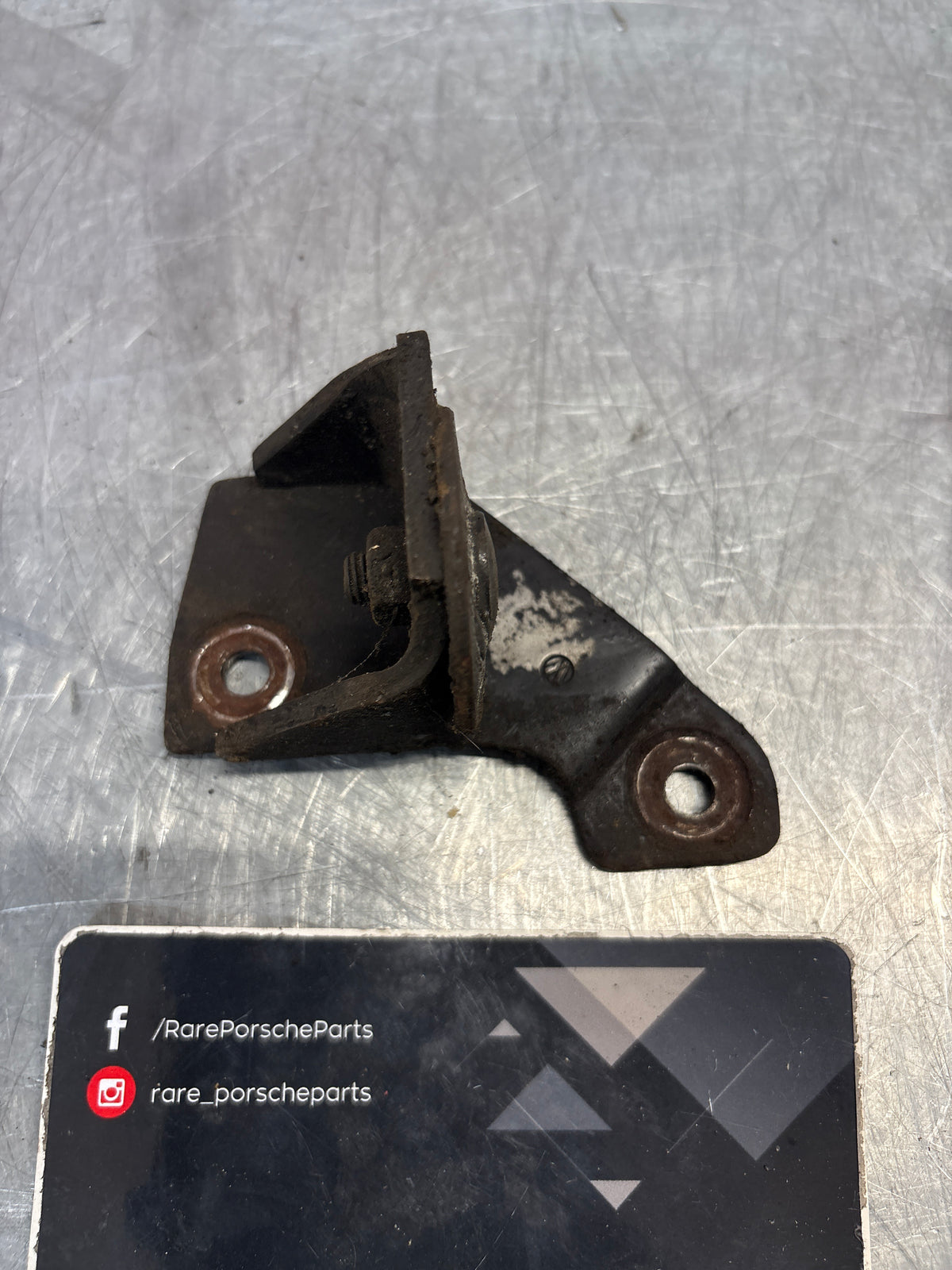 Porsche 914 engine carrier support plate, right side, used 039199222