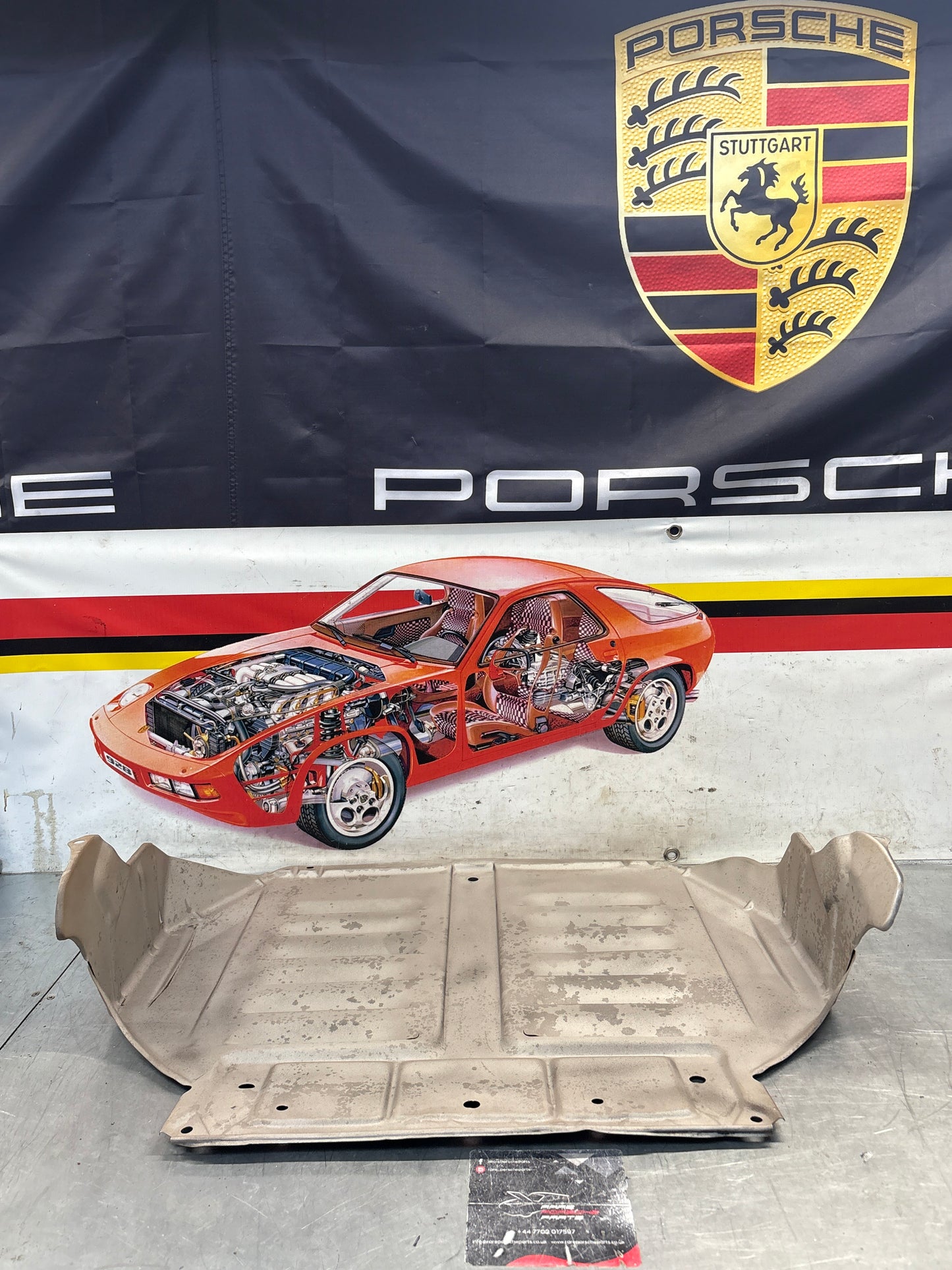 Porsche 924 early steel engine tray / belly pan / undertray used 477407583C refurbished