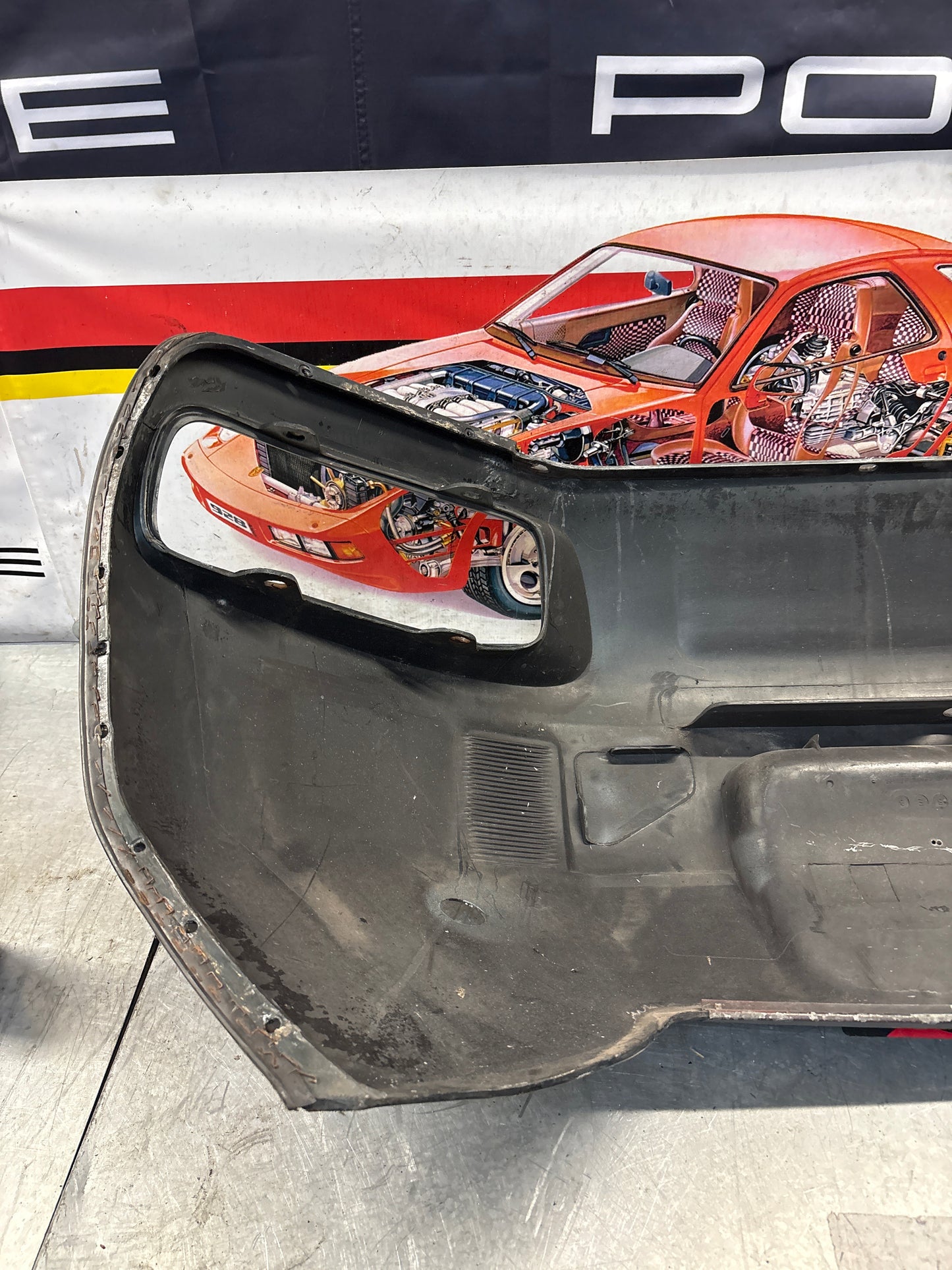 porsche 928 rear bumper, used 92850502303 / 474181