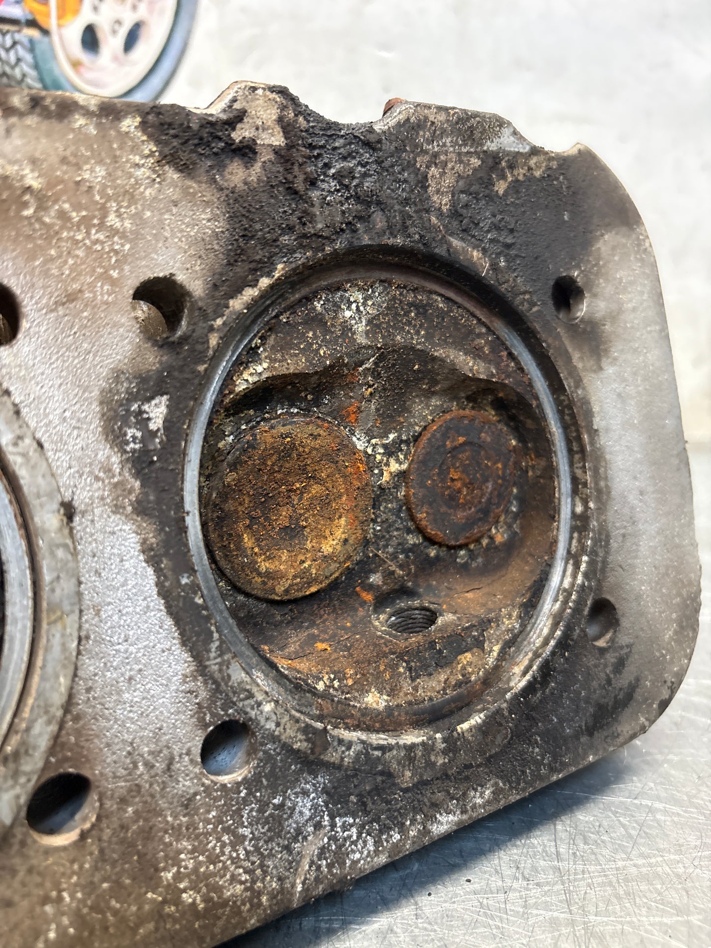 Porsche 914, cylinder head, right side, used 021101371Q