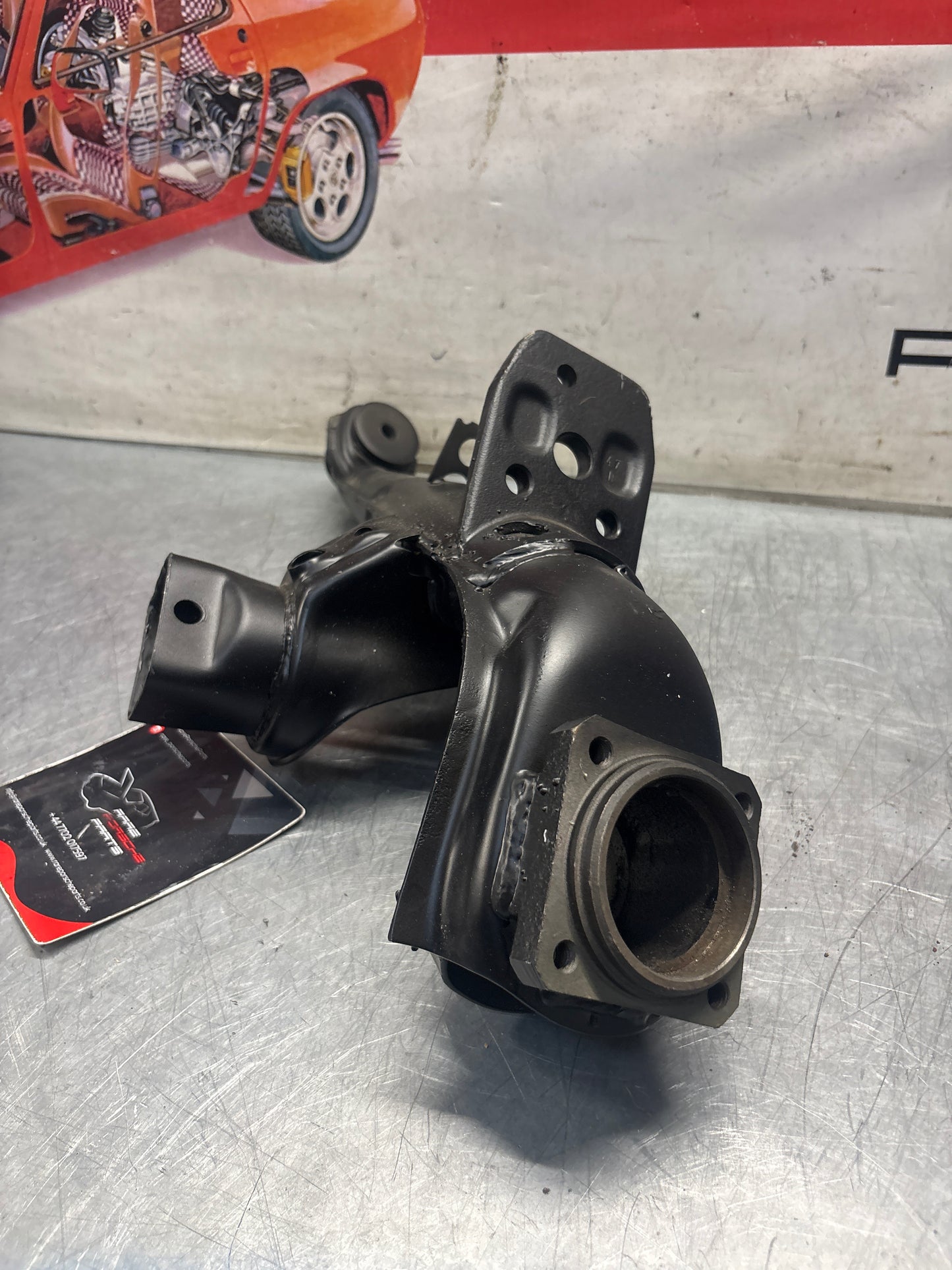 Porsche 924 944  -85.5 Rear left trailing arm,  refurbished 94433102100