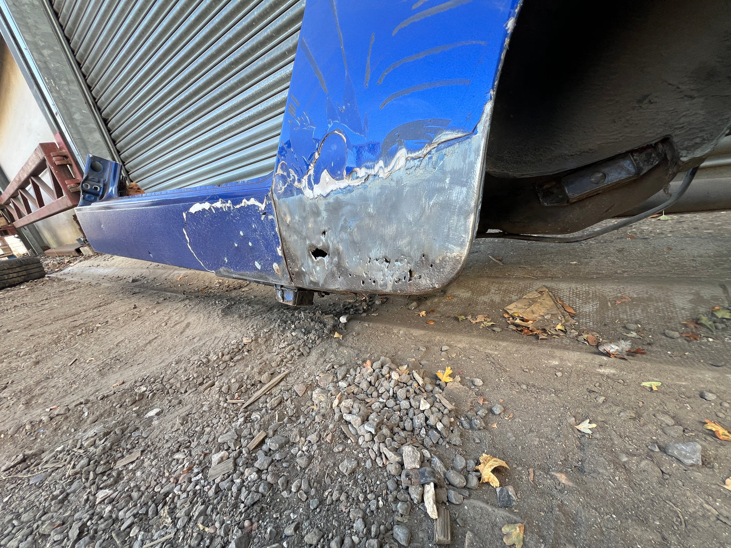 Porsche 944 left side cut, rear fender with sill 94450390303, 94450361102