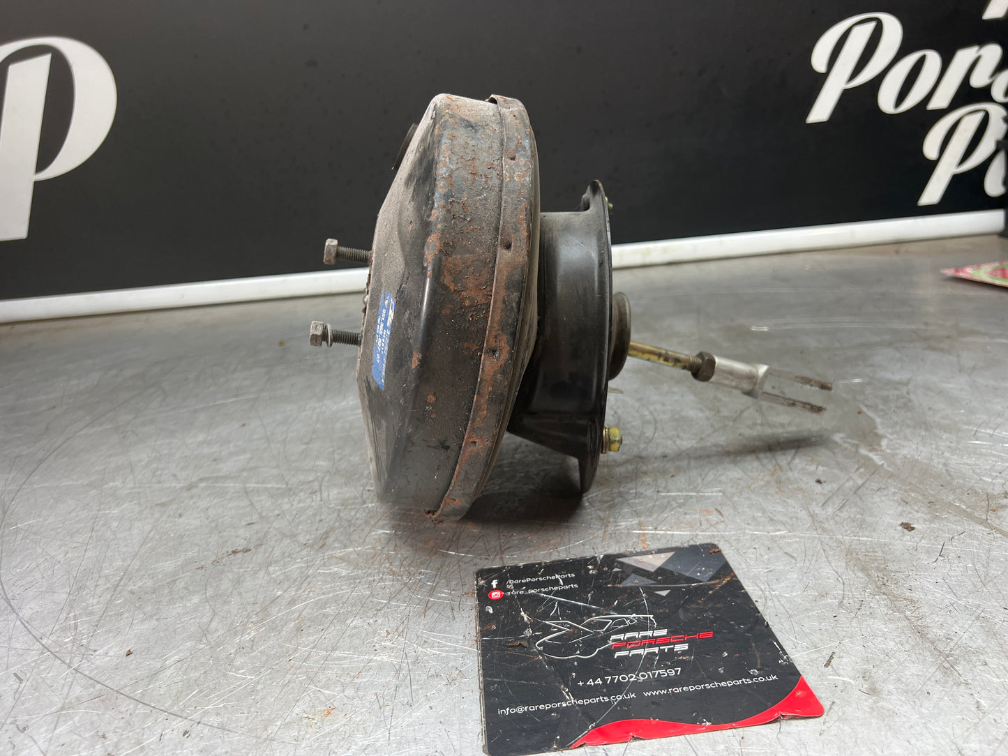 Porsche 944 brake booster, used 95135502703