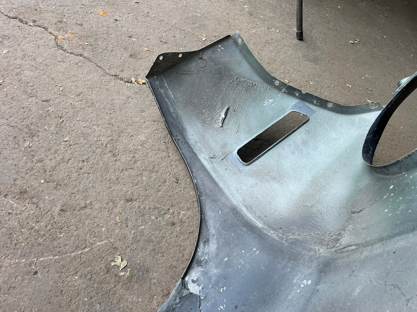 Porsche 928 -87 front right wing, used 92850301202