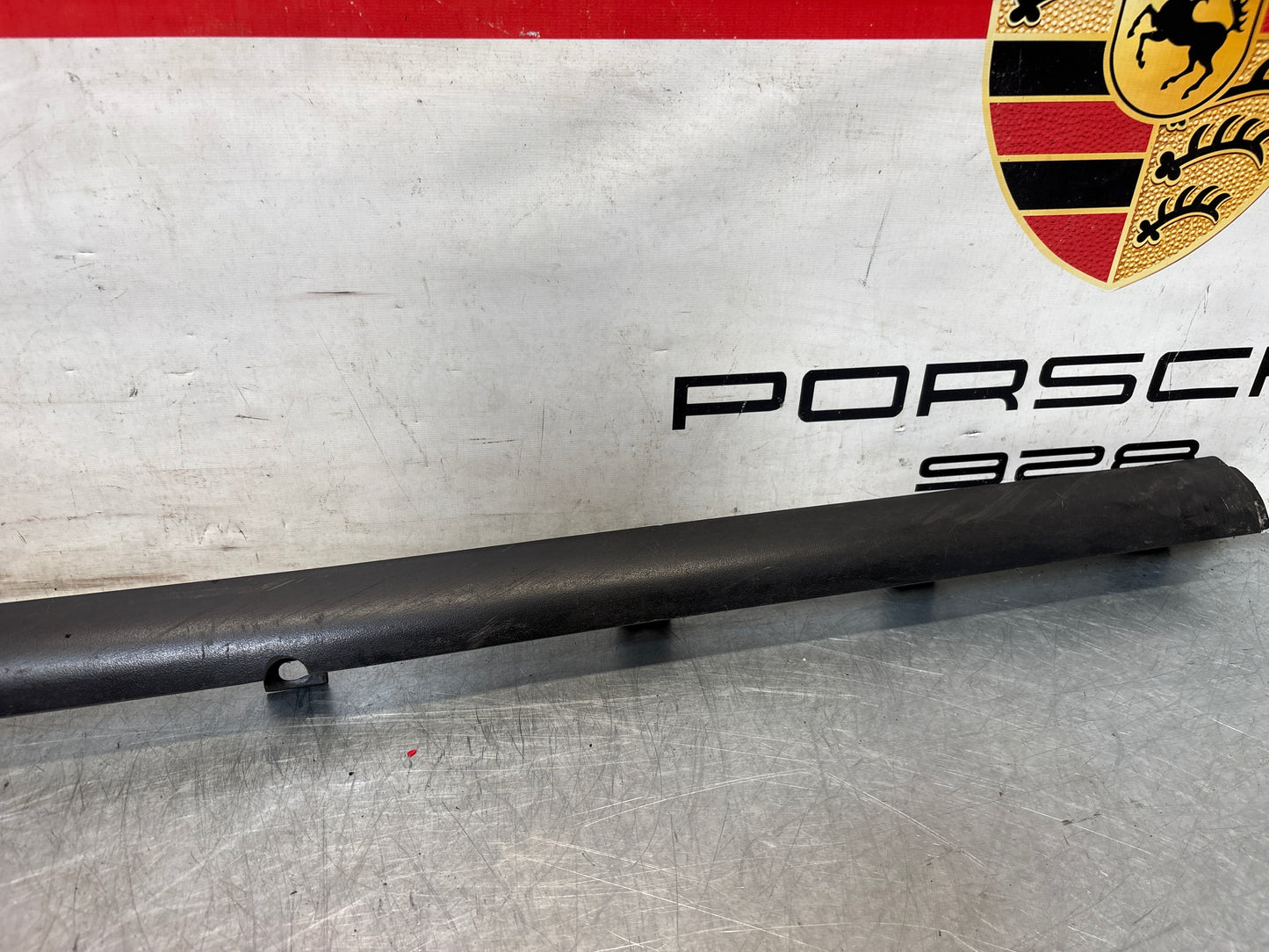 Porsche 944 lower door sill trim molding right side, for spares or repair 9515591600