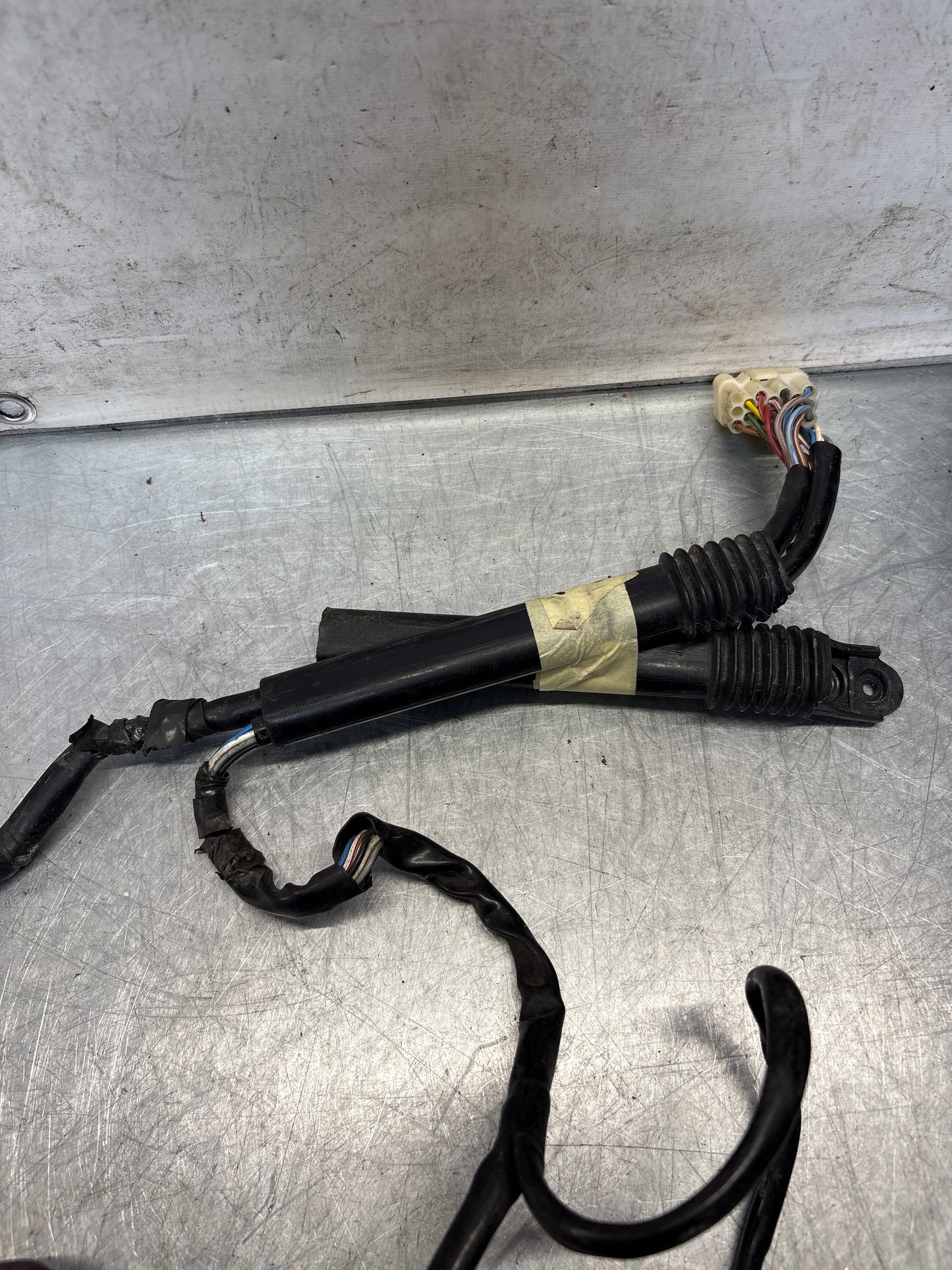 Porsche 928 S driver’s door loom / harness mirror cut, used 92861216702 / 92861216402