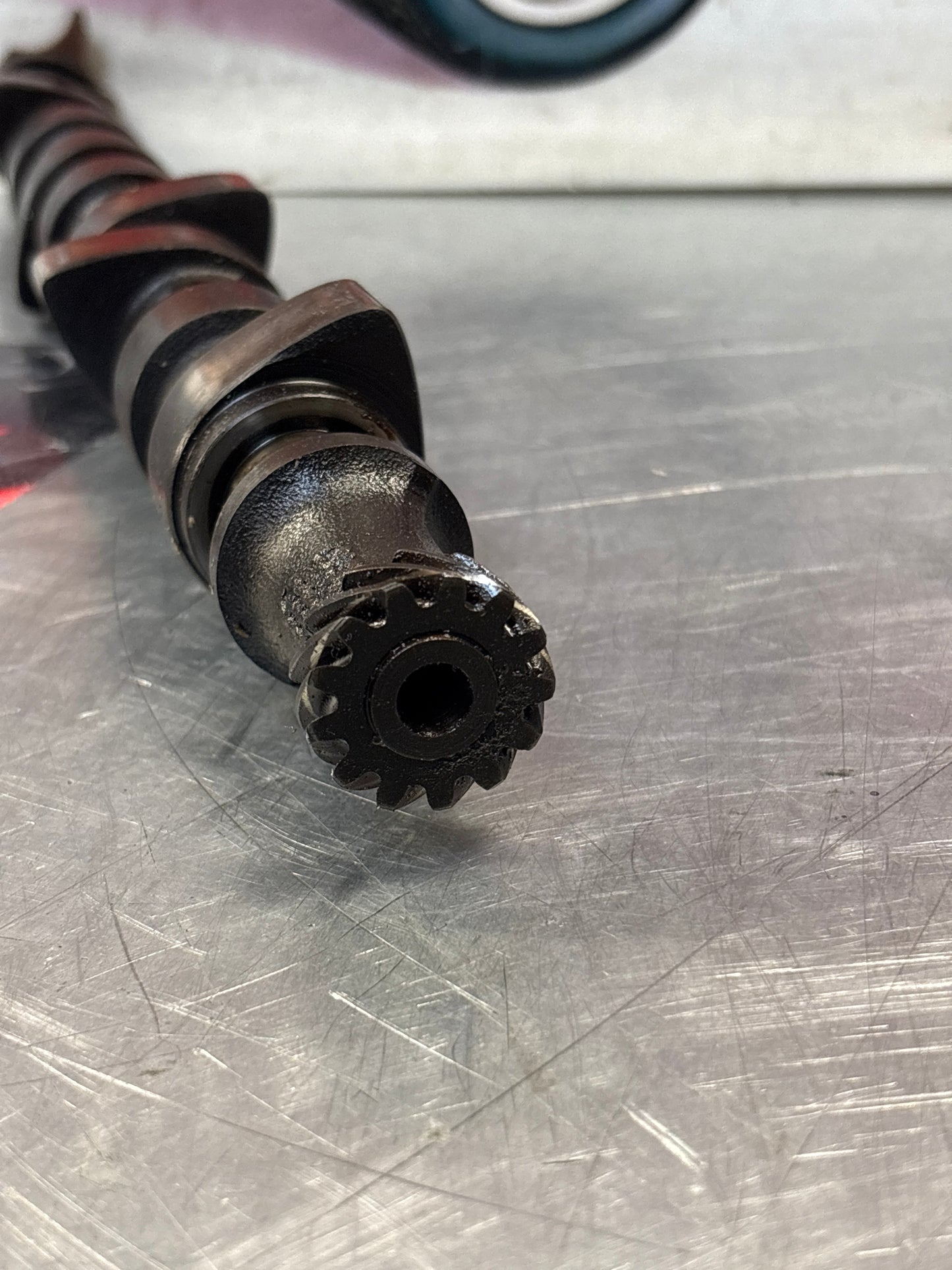 Porsche 924 / 924 Turbo chamshaft 046109021 used