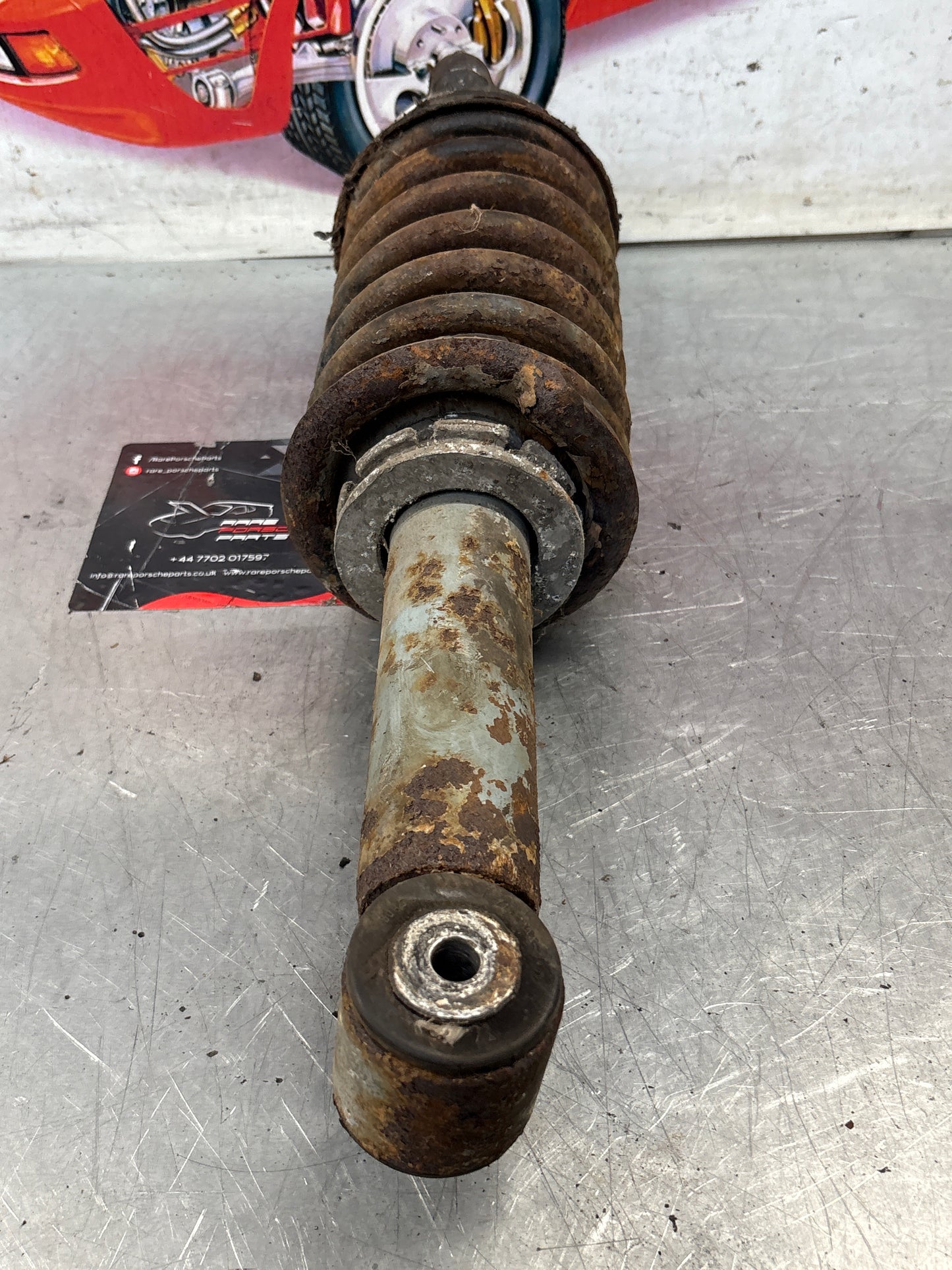 Porsche 928 Front shock absorber, used 92834305507
