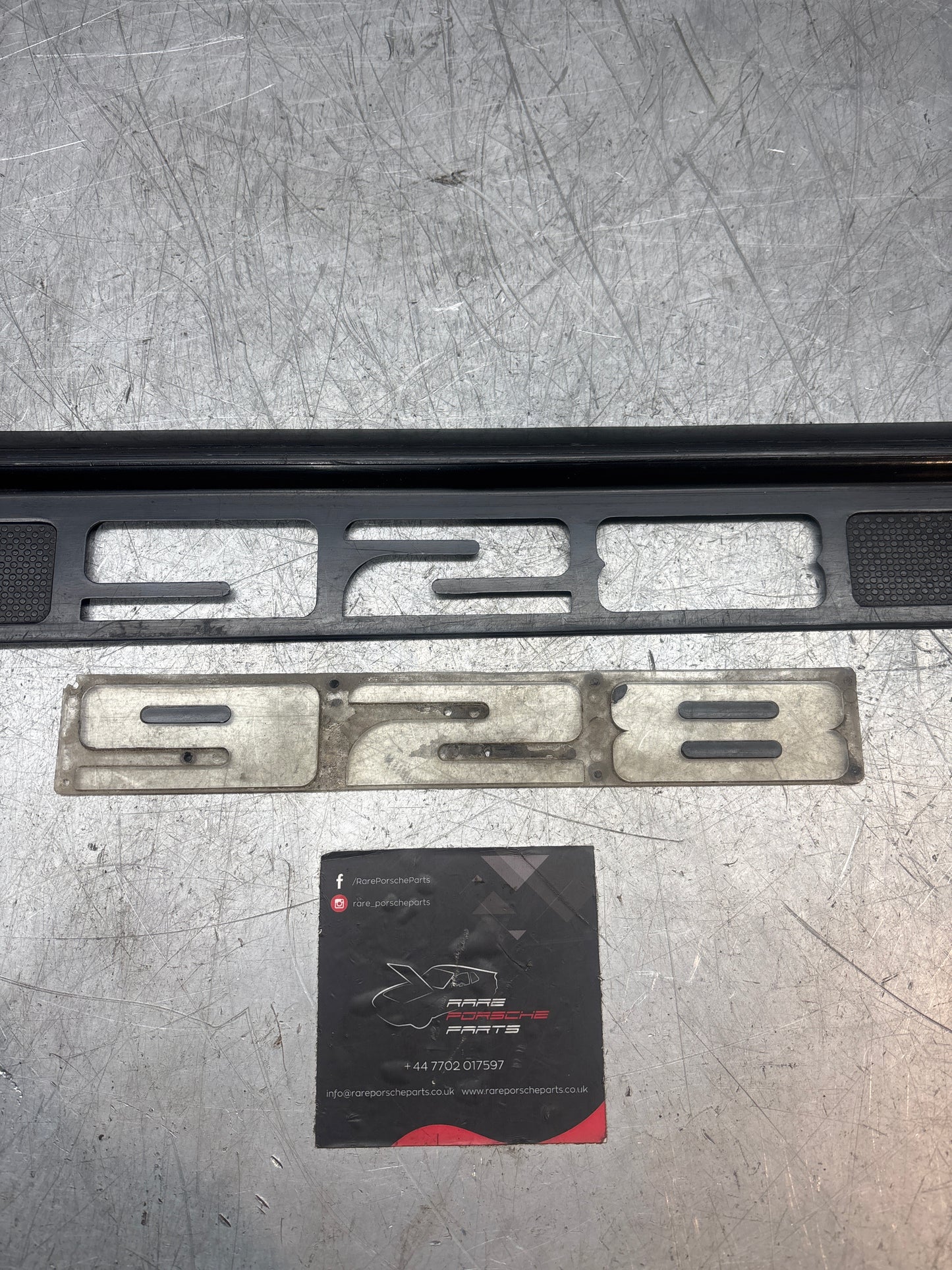 Porsche 928 scuff plate, door sill trim, right, O/S 92855105602 used