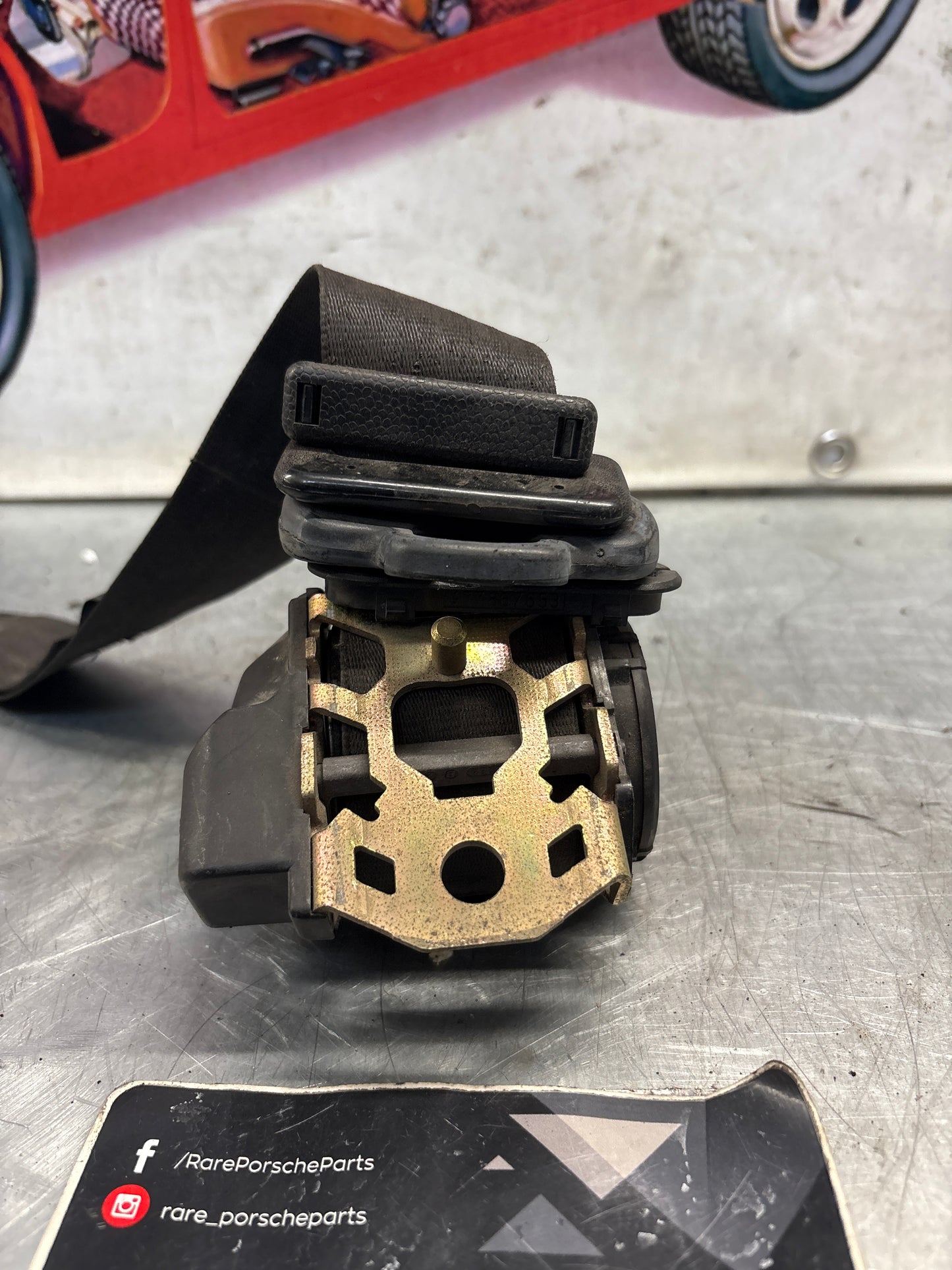 Porsche 924S 944 S S2 Turbo front right seat belt 94480312600, used