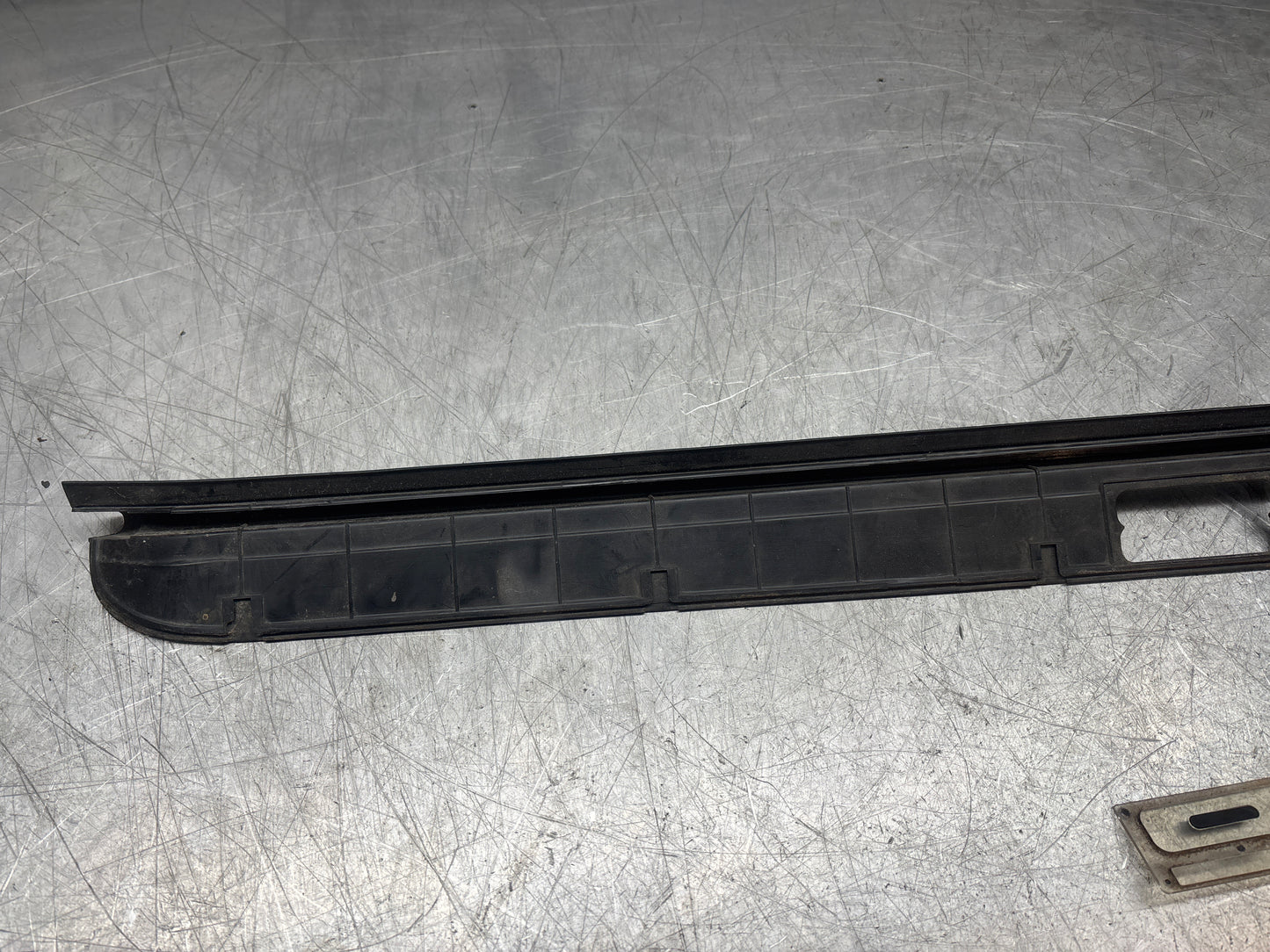 Porsche 928 scuff plate, door sill trim, right, O/S 92855105602 used