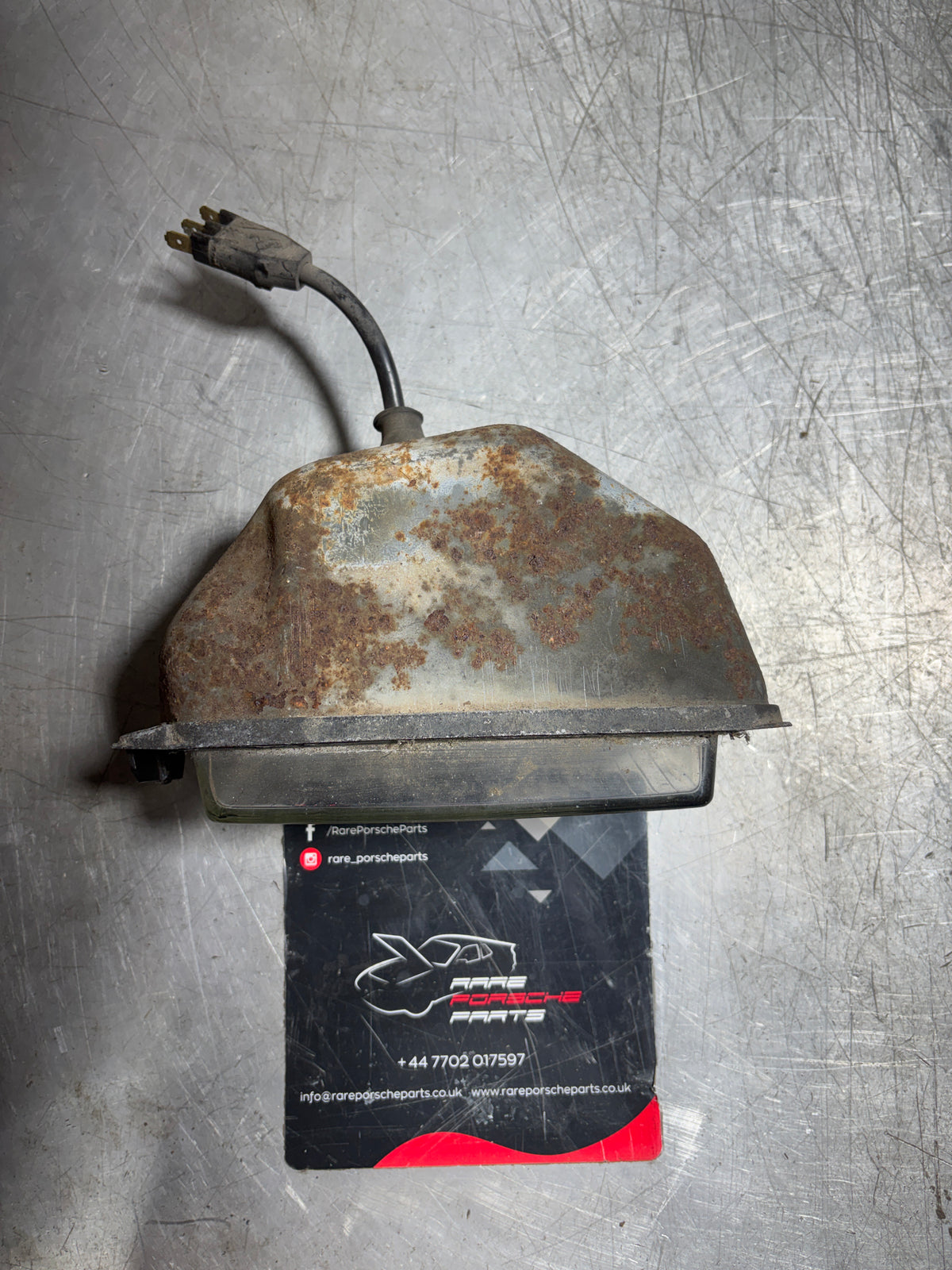 Porsche 924 Early Front right driving light, Used 477941752D