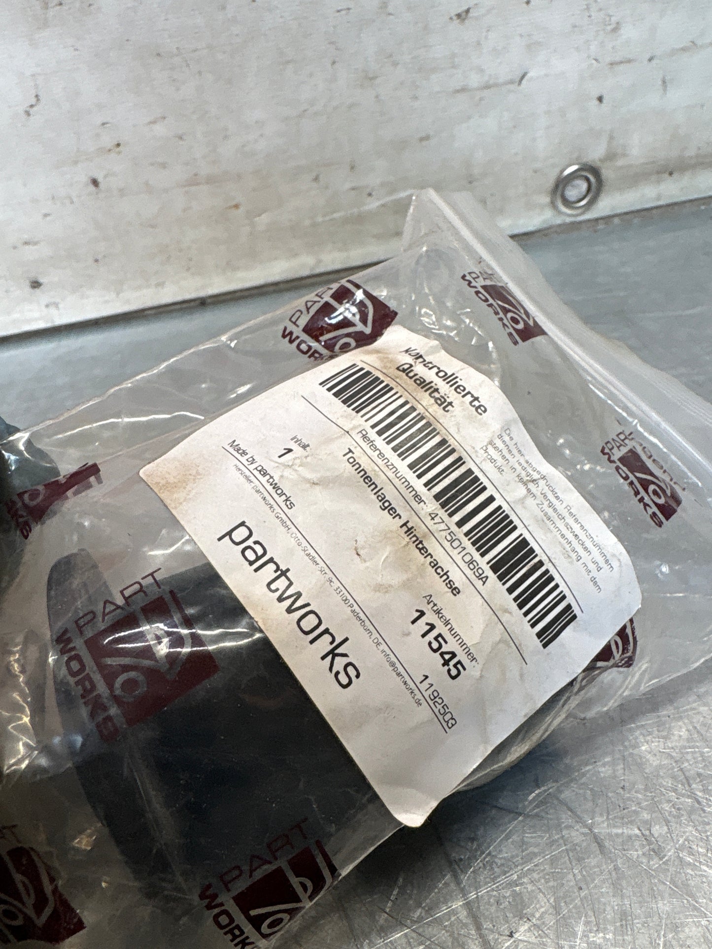 Porsche 924 944 axle carrier bushing mounting 477501069A
