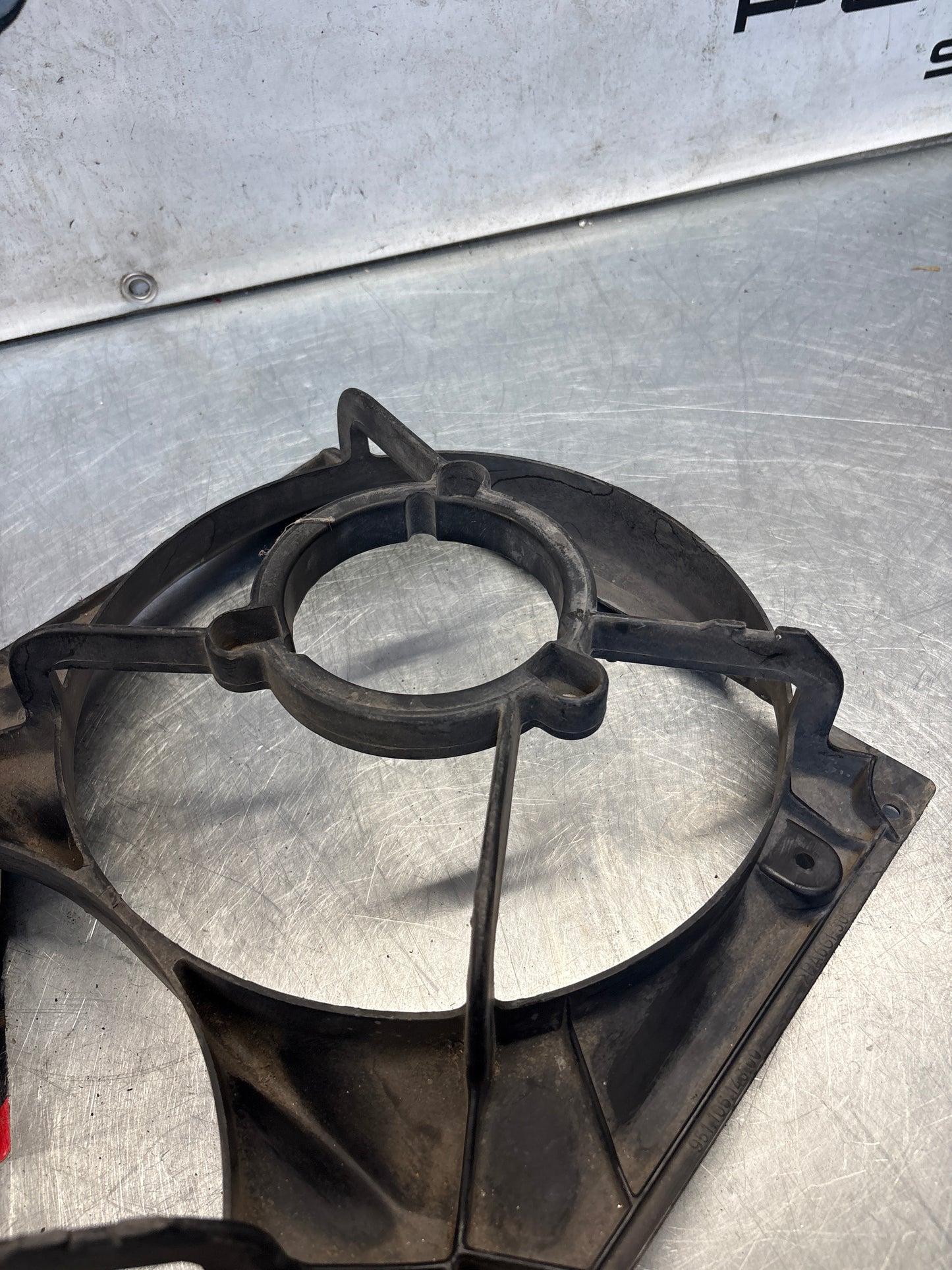 Porsche 968 944 Radiator twin fans, used 95110614300