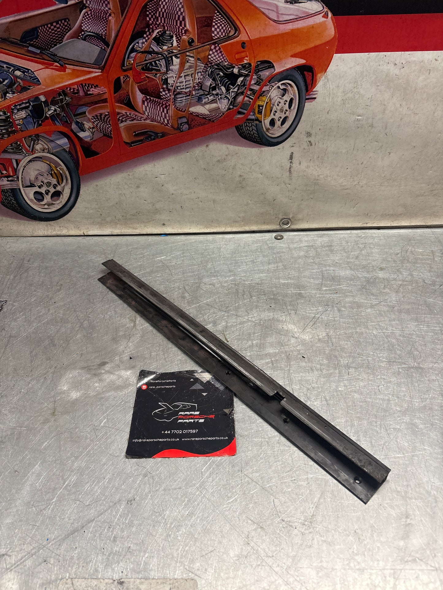Porsche 928 left sunroof guide rail, used 92856401541