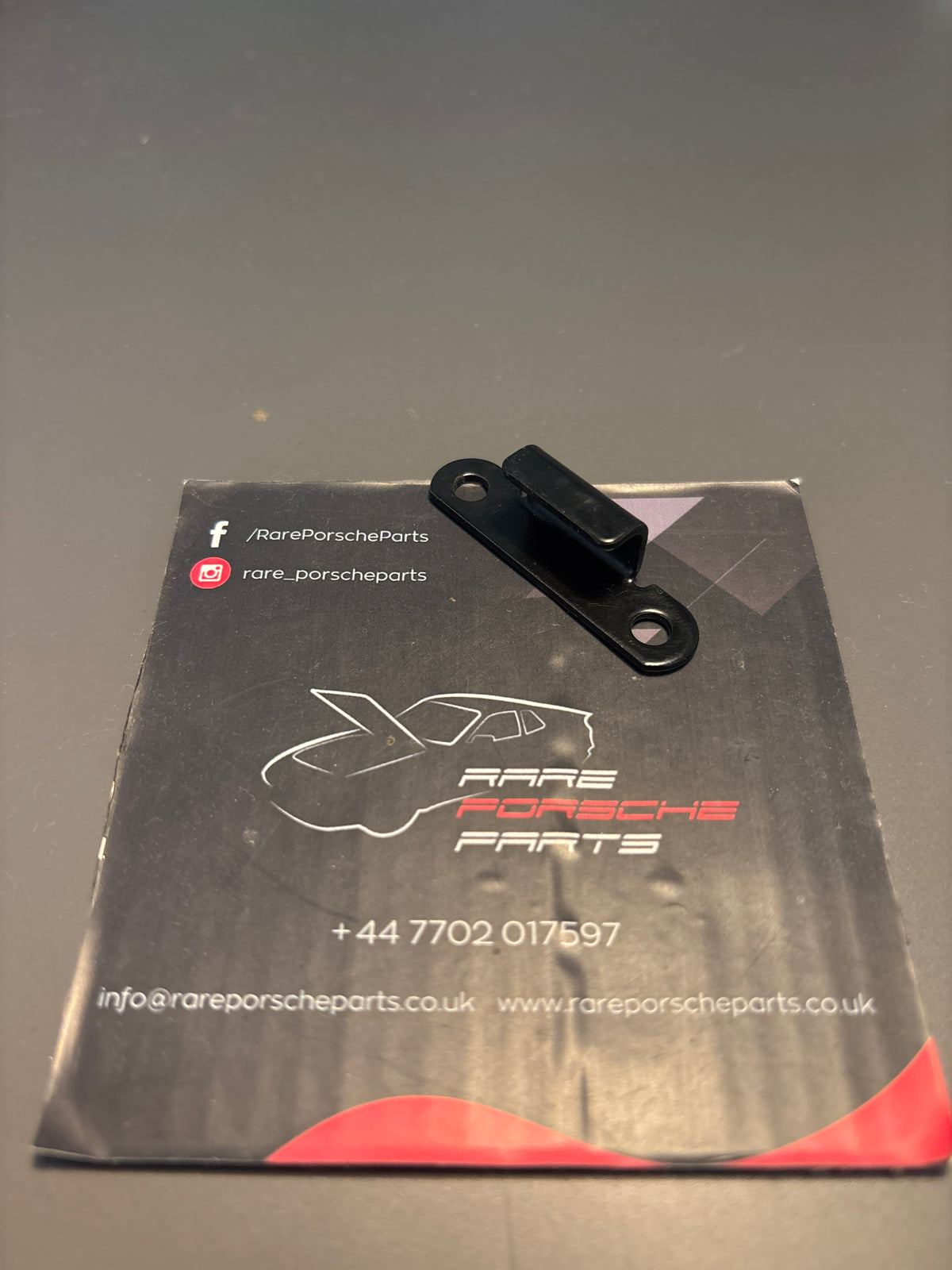 Porsche 944 front bumper clip 93150519900, new