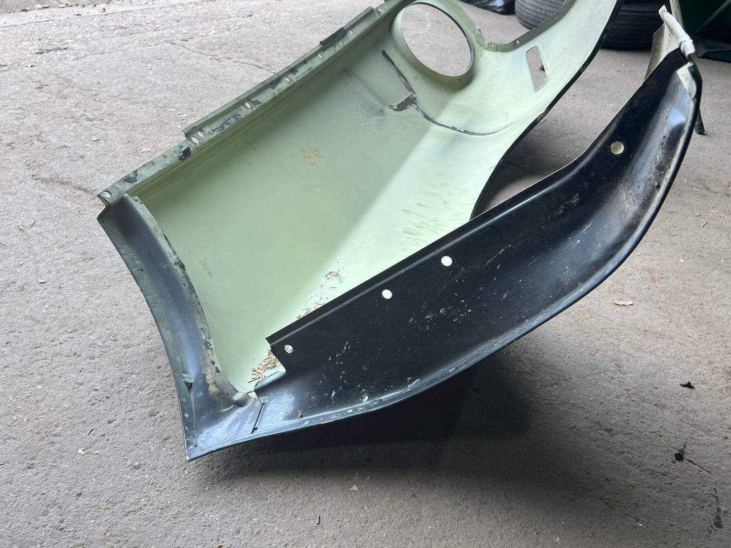 Porsche 928 -87 front left wing, 92850301103 used