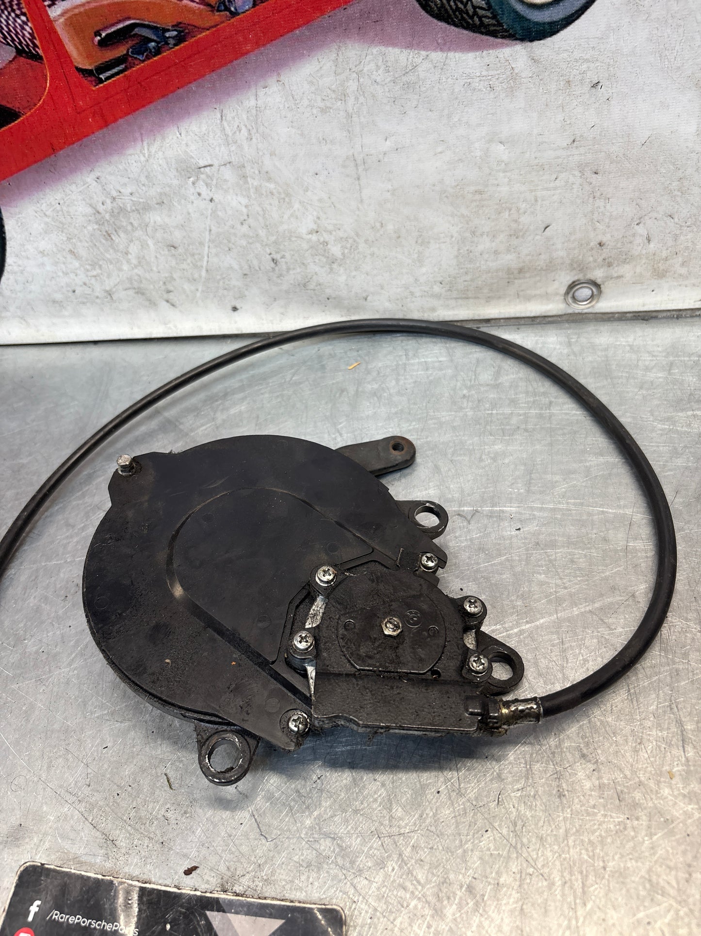 Porsche 911 993 944 968 left side cabrio roof gearbox 91156104568 used