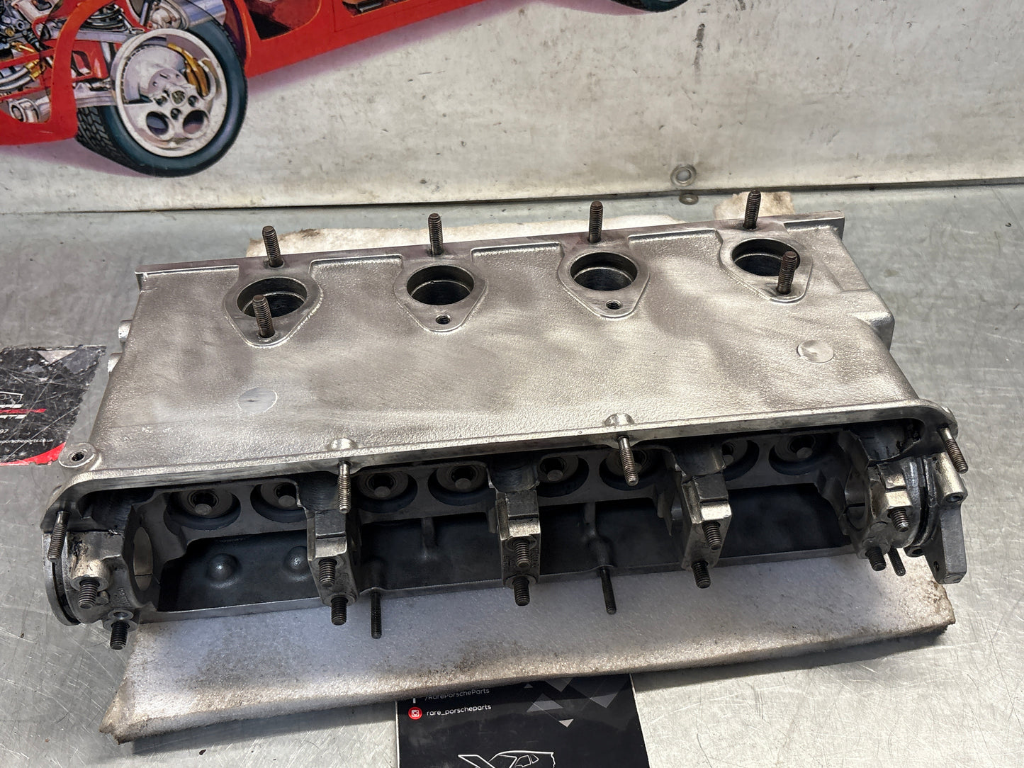 Porsche 924 Turbo reconditioned cylinder head without camshaft 9311043013R