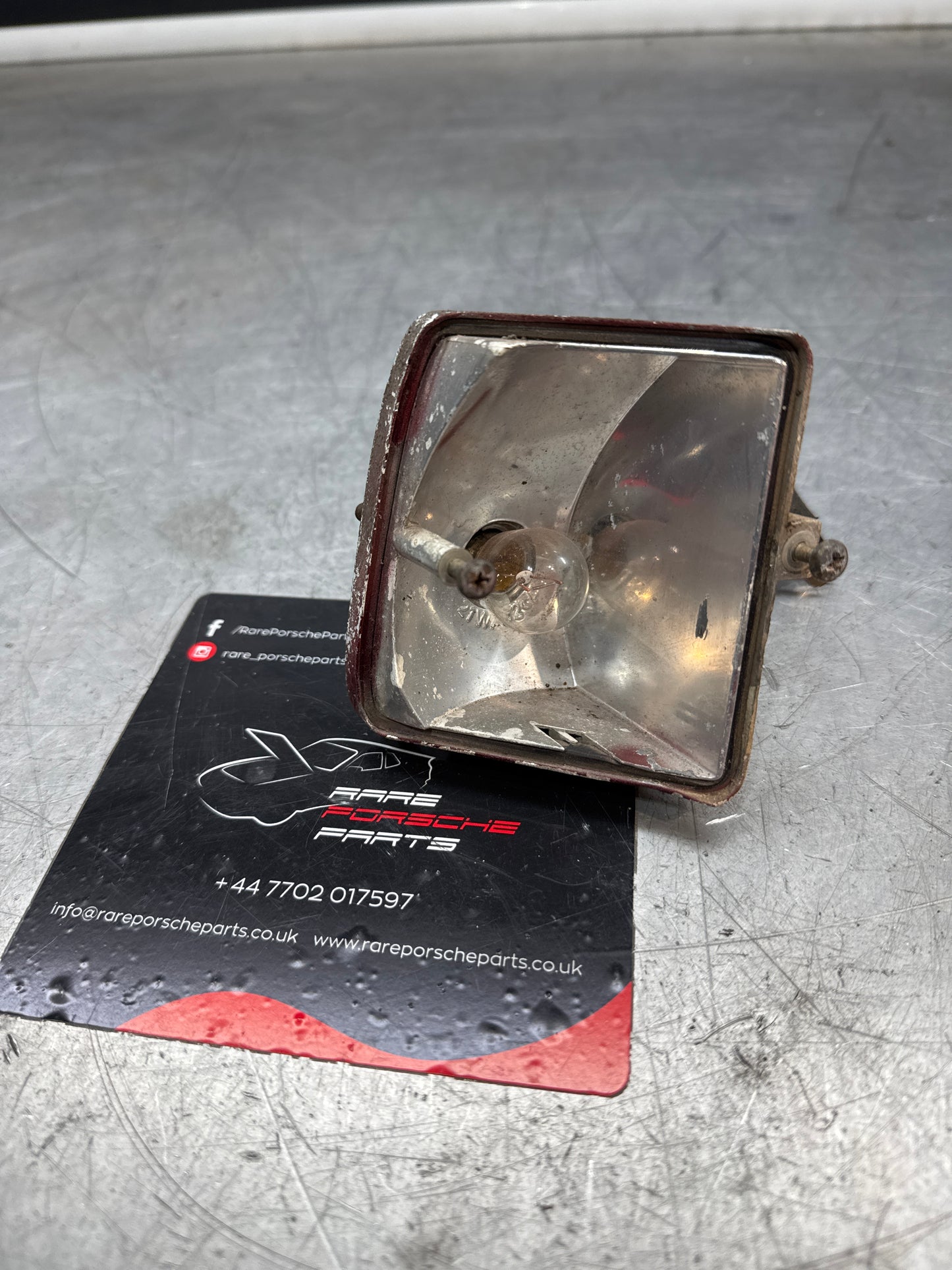 Porsche 928 928S right indicator unit, 928631421010 used, study photos